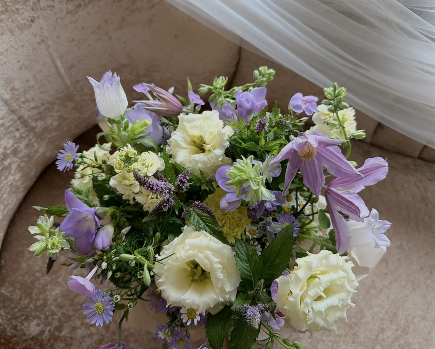 We had some lovely new wedding enquiries come in over the weekend — and it’s honestly the best feeling knowing so many of you are planning your dream days 🤍
If you’re newly engaged (or deep in the planning stages!), this is your little reminder that 2026 dates are still available, and 2027 is already starting to fill up quickly.
Are you dreaming of wedding flowers that feel soft, romantic, whimsical… and just a little bit different?
The kind that make your heart skip when you walk into the room? The kind your guests can’t stop talking about? 🌸
If that sounds like you, I would absolutely love to chat. Let’s create something beautiful and completely personal to your day.
Pop me a message or head to the link in bio to enquire — I can’t wait to hear all about your plans