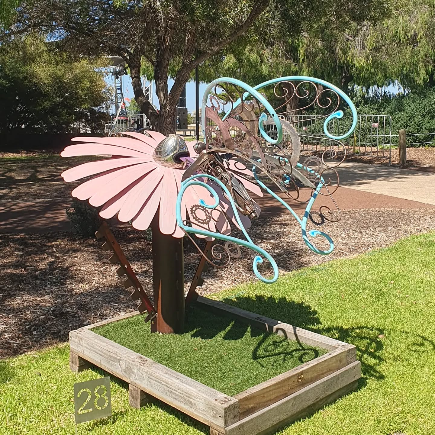 Flutter By now on display for this year's @sculpturebythebay
I will be around the Dunsborough Foreshore information tent on Sunday between 9:30 - 12pm
I hope to see you there