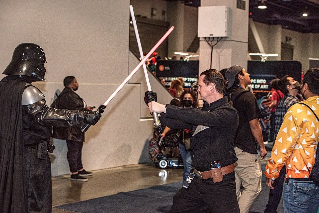 LVLUPEXPO
#eventhoryzonz
#lvlupexpo #lvlupexpo2022 #lvlupcosplay #newhoryzonzphotography #newhoryzonz #cosplay #cosplayer #lasvegas #lasvegasconventioncenter #darthvader #darthvadercosplay #darthvadercosplayer #starwars #starwarscosplay #starwarscosplayer #starwarscosplayerseverywhere #lightsaber #lighsaberduel #sith #sithlord #sithlordcosplay #sithlordcosplayer #jedi #jedicosplay #jedicosplayer #jedicosplayers #starwarsphotography #nikon #lvlupphotography