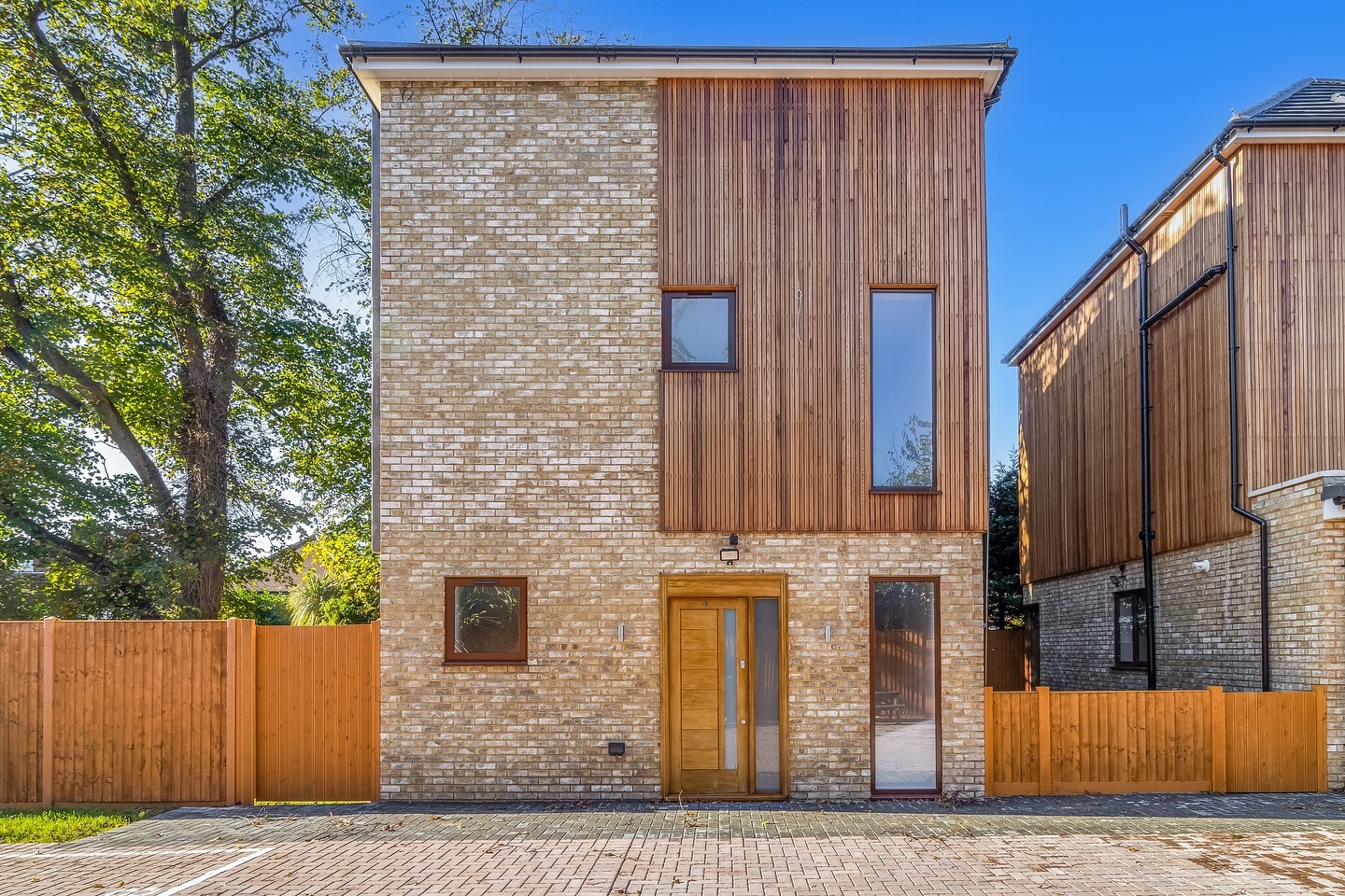 LADYGATE LANE, RUISLIP
Real Life Frontages > Front Elevation Drawings
Who did it better Builder/ Designer?
#design #building #architecture #newbuild #homes