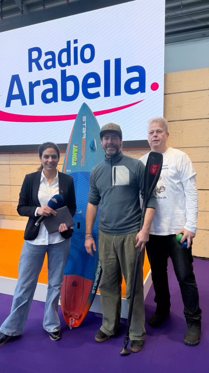 Berge. Meer. Gehirn. Bewegung. 🌊⛰🧠
Was für eine Bühne auf der F.re.e Messe München – powered by Radio Arabella.
Bergretter-Gänsehaut mit Michael Renner & Matthias Luginger.
Meeresschutz mit Sea Shepherd Deutschland.
Gehirntraining gegen Demenz mit Stephan Ehlers.
Reiseinspiration mit Sibylle Janssen.
Power & Natural Flow mit Johanna Fellner.
So viele starke Impulse – genau dafür liebe ich meinen Job. ❤️🎤
#freemesse #sportbühne #moderation #lovemyjob #stage