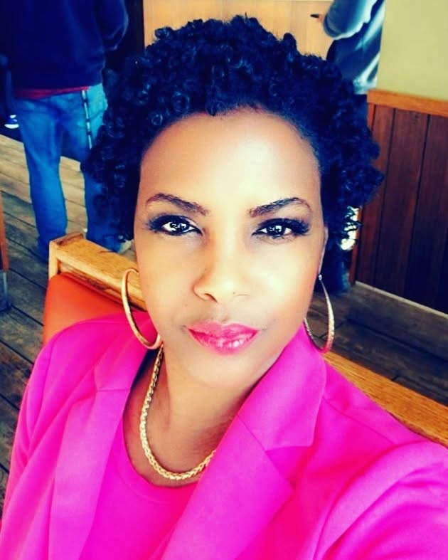 No haircut needed. Just my naturally curly self. I just love it.💓
#naturalhairstyles
#naturalhairstylist
#naturalhaircare