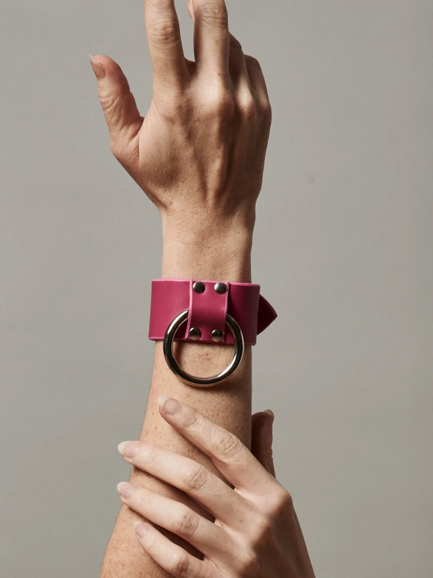 Pink bracelet 🩷
#Pinkleather #ICHOR #Paris #Art #Leather