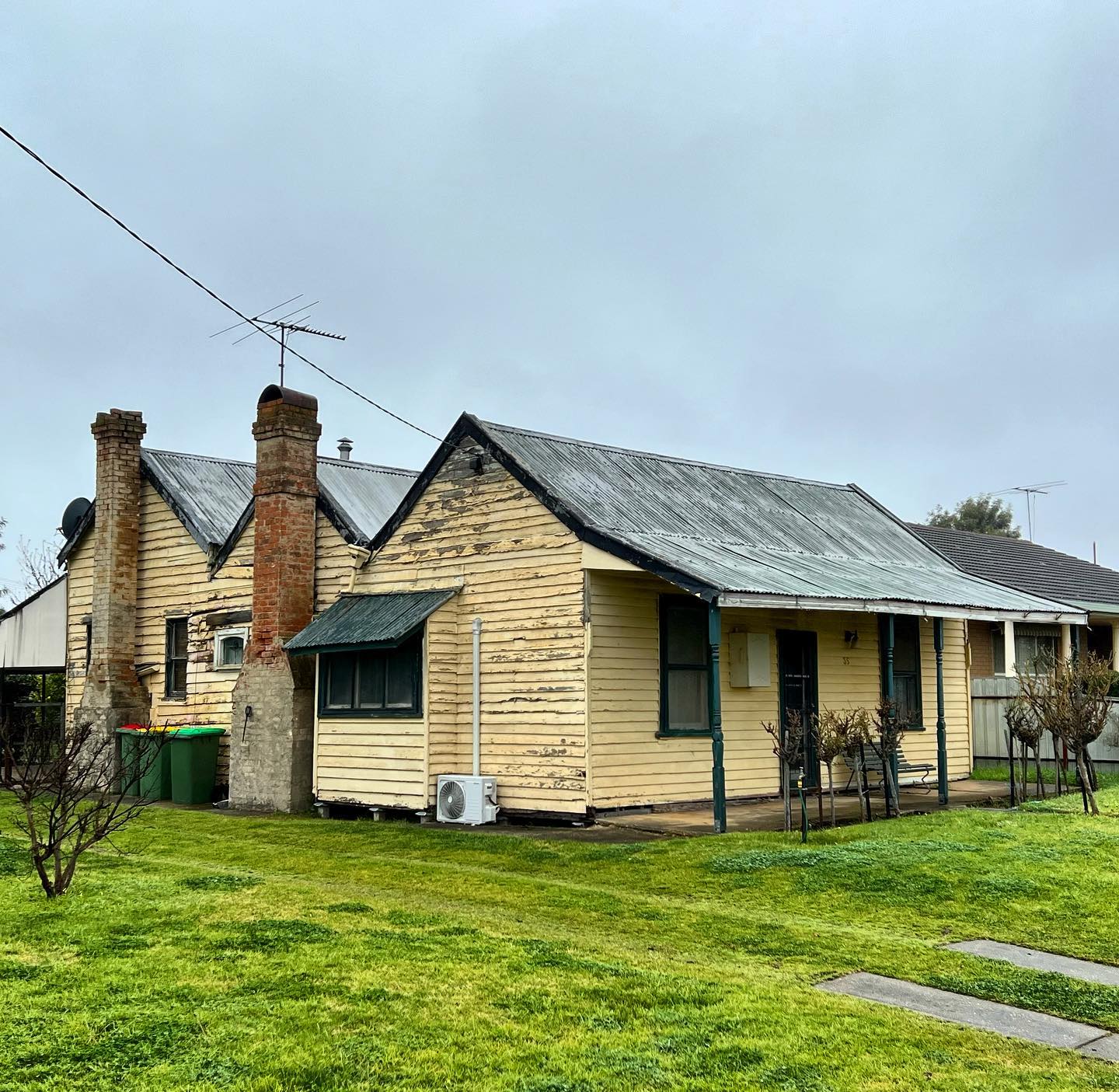 Additive zig-zag roof of a miners’ cottage
