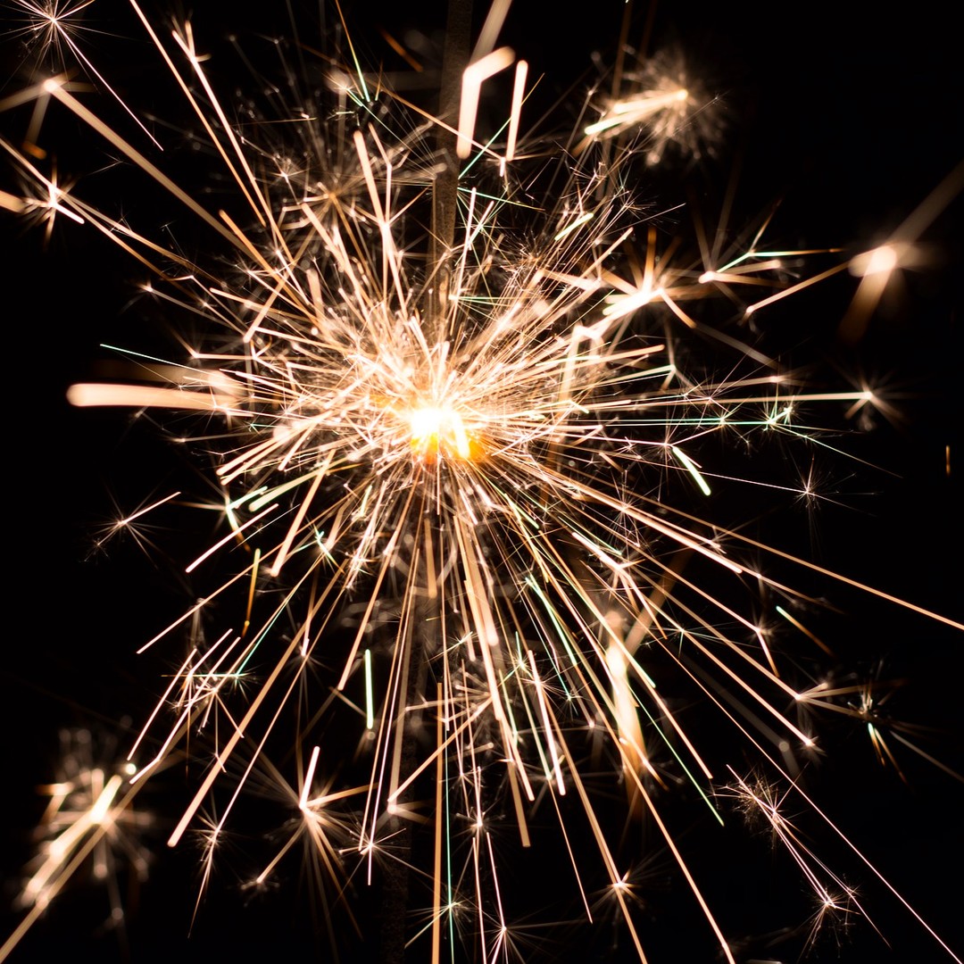 Très Belle Année 2023 à Vous 💖
D'une petite étincelle né un projet pour devenir une éblouissante Lumière.
Faites éclore vos espoirs avec Amour.
Soyez heureux et fier de tous ce que vous avez accompli, ne regrettez pas, vivez pleinement.
Restez Vrai, droit, sincère.
Gardez Vos Valeurs, votre compassion. Agissez en cohérence avec votre guidance intérieure, vos intuitions.
Sachez écouter, percevoir, décrypter.
Vous serez en Harmonie avec votre être profond, votre âme en sortira grandie
Je vous souhaite tout le meilleur !
N'oubliez jamais qu'après la tempête, la pluie vient toujours le Beau temps et son radieux Soleil ☀️
Beaucoup d'évènements et de divulgations pour 2023, des temps durs qu'il nous faut traverser afin de connaître une Merveilleuse époque, nous sommes à un magnifique tournant historique 💖
Gardez Espoir, n'oubliez pas à tout problème, il existe une ou plusieurs Solutions ! Prenez Soin de Vous !
Very Beautiful Year 2023 to You 💖
From a small spark born a project to become a dazzling Light.
Hatch your hopes with Love.
Be happy and proud of all that you have accomplished, do not regret, live fully.
Stay true, straight, sincere.
Keep your Values, your compassion. Act in coherence with your inner guidance, your intuitions.
Know how to listen, perceive, decipher.
You will be in harmony with your deepest self, your soul will grow.
I wish you all the best!
Never forget that after the storm, the rain always comes the Beautiful weather and its radiant Sun ☀️
Many events and disclosures for 2023, hard times we have to go through in order to know a Wonderful time, we are at a magnificent historical turning point 💖
Keep Hope, don't forget to every problem, there is one or more Solutions! Take Care of Yourself!
#happynewyear #nouvelan #love #loveyourself #espoir #france #suddelafrance #sudouest #sudest #madeinfrance #etincelle #lumière #spark #light #bienetre #bienetreaunaturel #welness #wellnesscoach #wellnessblogger #welnessfitness #beauty #beautybloggers #beautyblog #hope #vielumineuse #naturare #naturarebio