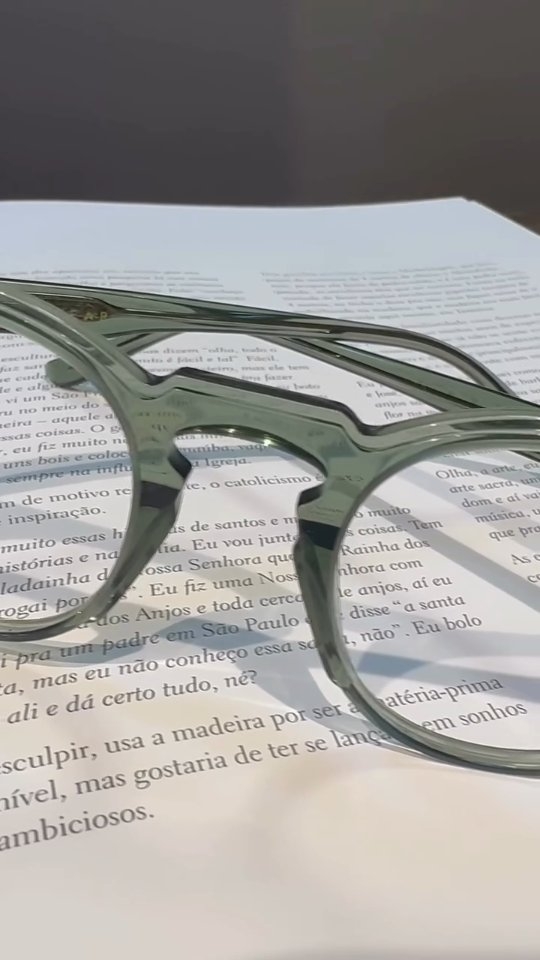 ✨ Óculos exclusivos não são apenas acessórios. São identidade.
Na Ótica Miguel Giannini, cada armação é escolhida para ir além da moda — ela revela estilo, personalidade e autenticidade.
Modelos únicos, marcas selecionadas e um olhar técnico que garante o encaixe perfeito no seu rosto.
Porque exclusividade se vê nos detalhes. 👓✨
📍 Descubra o seu próximo olhar conosco.
⸻
Hashtags:
#ÓticaMiguelGiannini
#ÓculosExclusivos
#EyewearLuxury
#EstiloComIdentidade
#ÓculosDeAutor
#DesignÓptico
#ModaComPropósito
#EyewearFashion
#AltoPadrão
#ÓculosQueValorizam
#SãoPauloLuxury