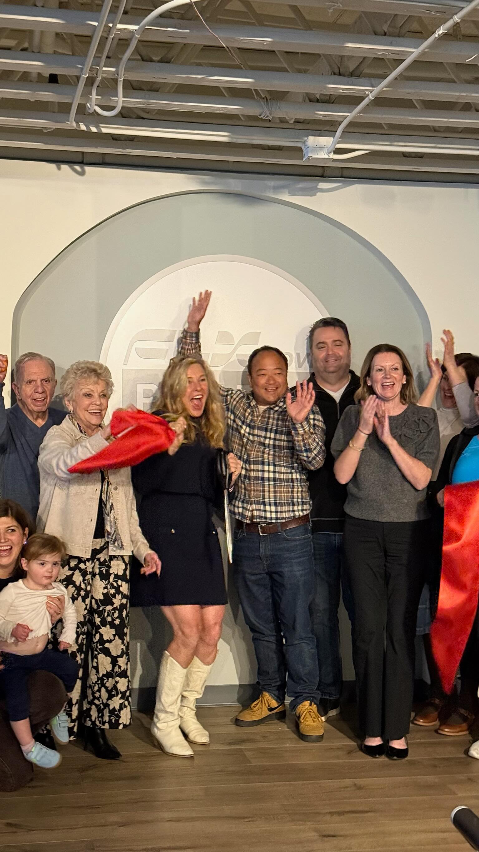 FLXMove Glenview is ✨OPEN✨
We had a blast celebrating our ribbon cutting of our beautiful new studio with FLX Family and Friends! We’re so looking forward to growing this incredible community in the Northshore!🩵 #glenview #pilates #flxmove #reformer #northshore