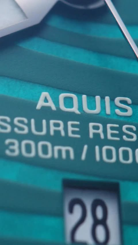 🔹 Offizieller Händler: Jenni Uhren AG
Besuche uns auf 👉 www.jenni-uhren.ch
Making waves: introducing the Yangtze Jiangtun Limited Edition, a beautiful new watch inspired by the critically endangered Yangtze finless porpoise and the Changjiang Conservation Foundation’s vital mission to conserve it.
⠀⠀⠀⠀⠀⠀⠀⠀⠀
#Oris #AquisDate #YangtzeJiangtun