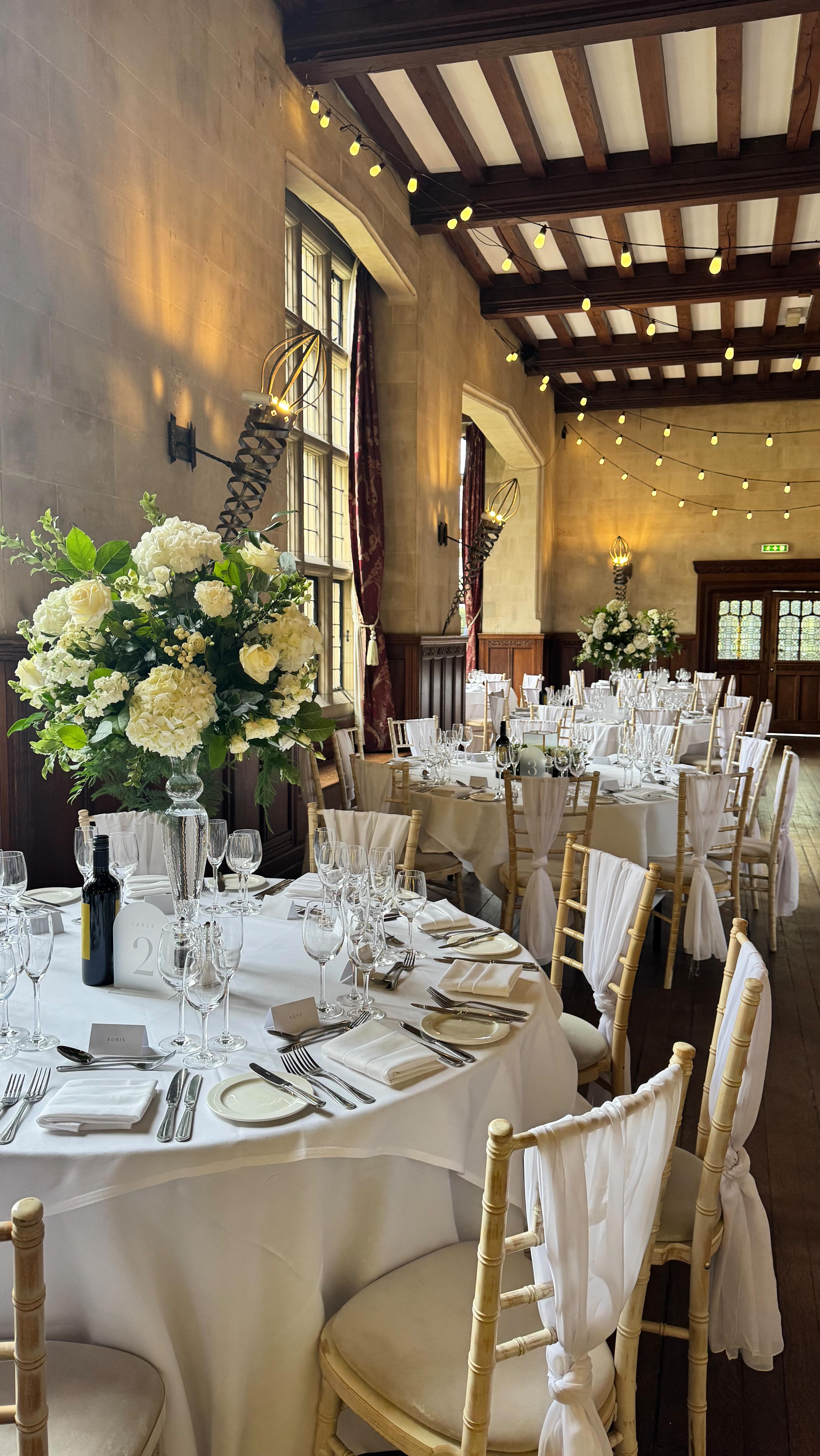 Beautiful, classic, romantic whites and greens for G & S @fanhams_hall
Wedding flowers | romantic wedding | English country house wedding | romantic wedding flowers
#weddingflorals #fanhamshallwedding #fanhamshall #classicwedding #hertfordshireflorist