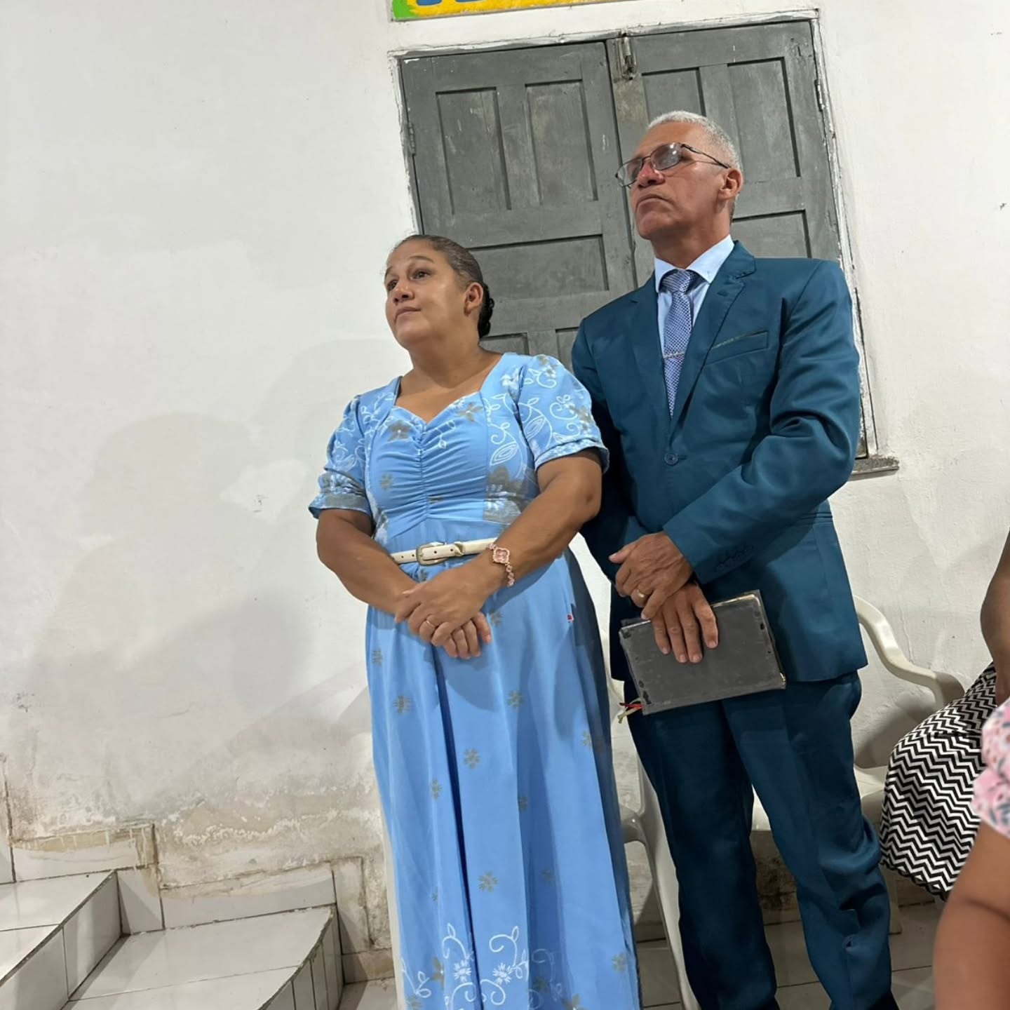 Na última quinta-feira do mês de fevereiro, a SEMADESL juntamente com seu Diretor Pr. Reginaldo Ribeiro e comitiva de pastores auxliares da IADESL presentes na posse do casal de Missionários Clodomir e Missionária Ruth para trabalharem na Área 06 na Cidade de Matões onde o pastor presidente do campo Pr. Manoel Filho lhes recepciona e realiza a posse dos mesmos.
Rogamos as bençãos de Deus sobre essa nova empreitada em que a IADESL/SEMADESL envia obreiros a seara.
Missões no poder do Espírito Santo.
#SEMADESL #IADESL #PosseCampoMissionario