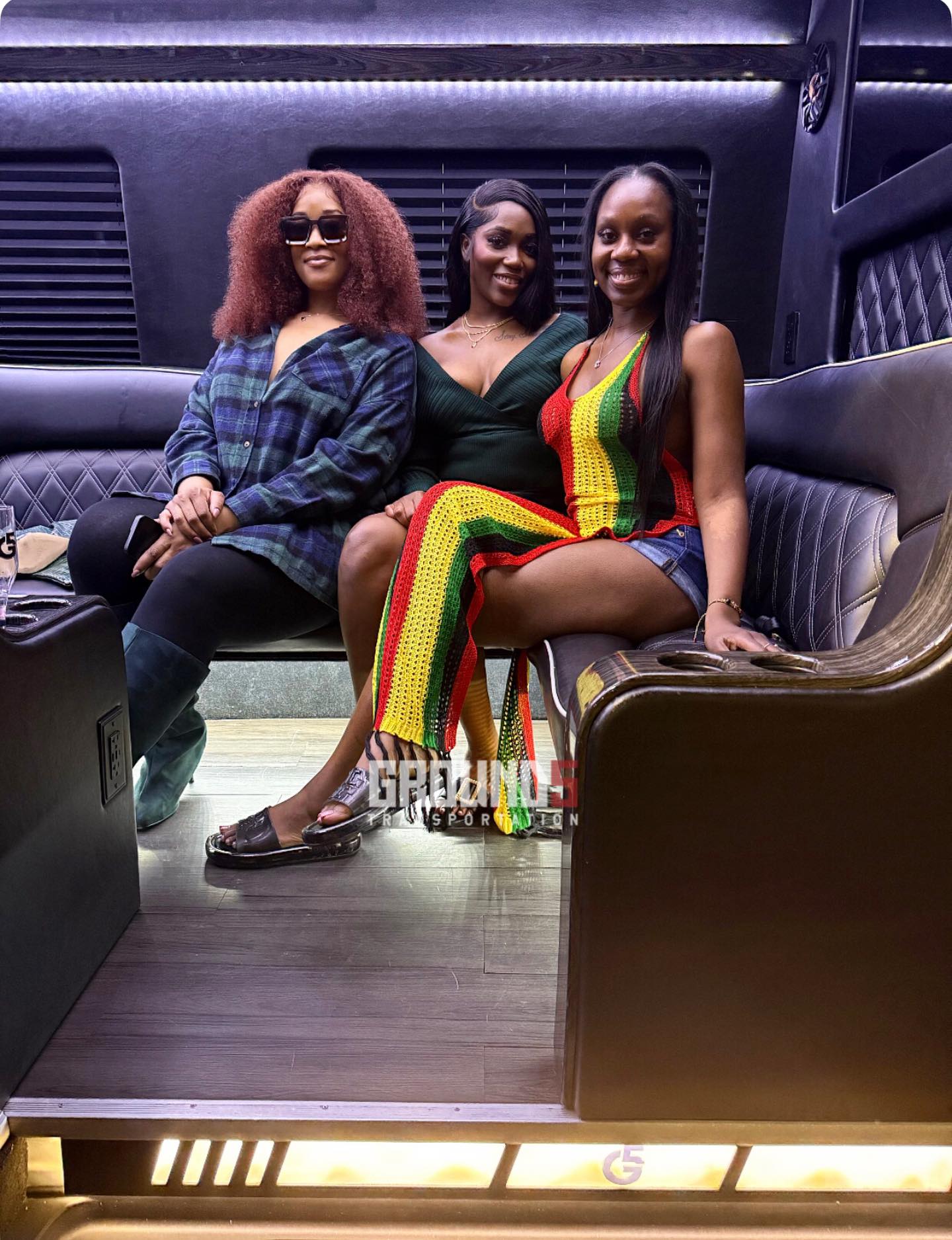 Nikia and her girls reserved the G5 VIP Sprinter Experience for her birthday!๐ฅ๐
.
Thank you for choosing G5!