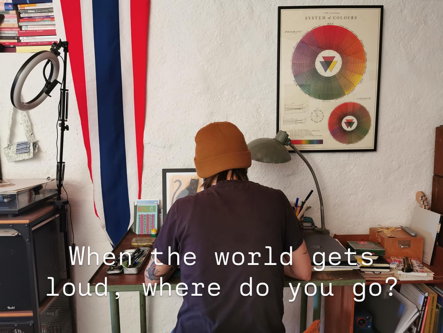 If you’re highly sensitive and creative, you probably know this feeling: the world gets loud, so you make things to breathe again. That’s our superpowers and we should cherish it. #hsp #art2life #highlysensitiveperson #arttherapy #studioview