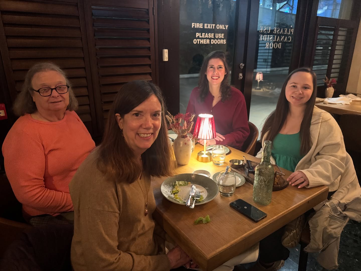 One of the unique parts of the EAC is that our sisters are often travelling around the world!
Luckily for us that meant that Dianne stopped in the UK on her way to South Africa so we celebrated with a Sigma Supper in London.
Where are you next travelling to?
#sigmakappa #sigmatravel