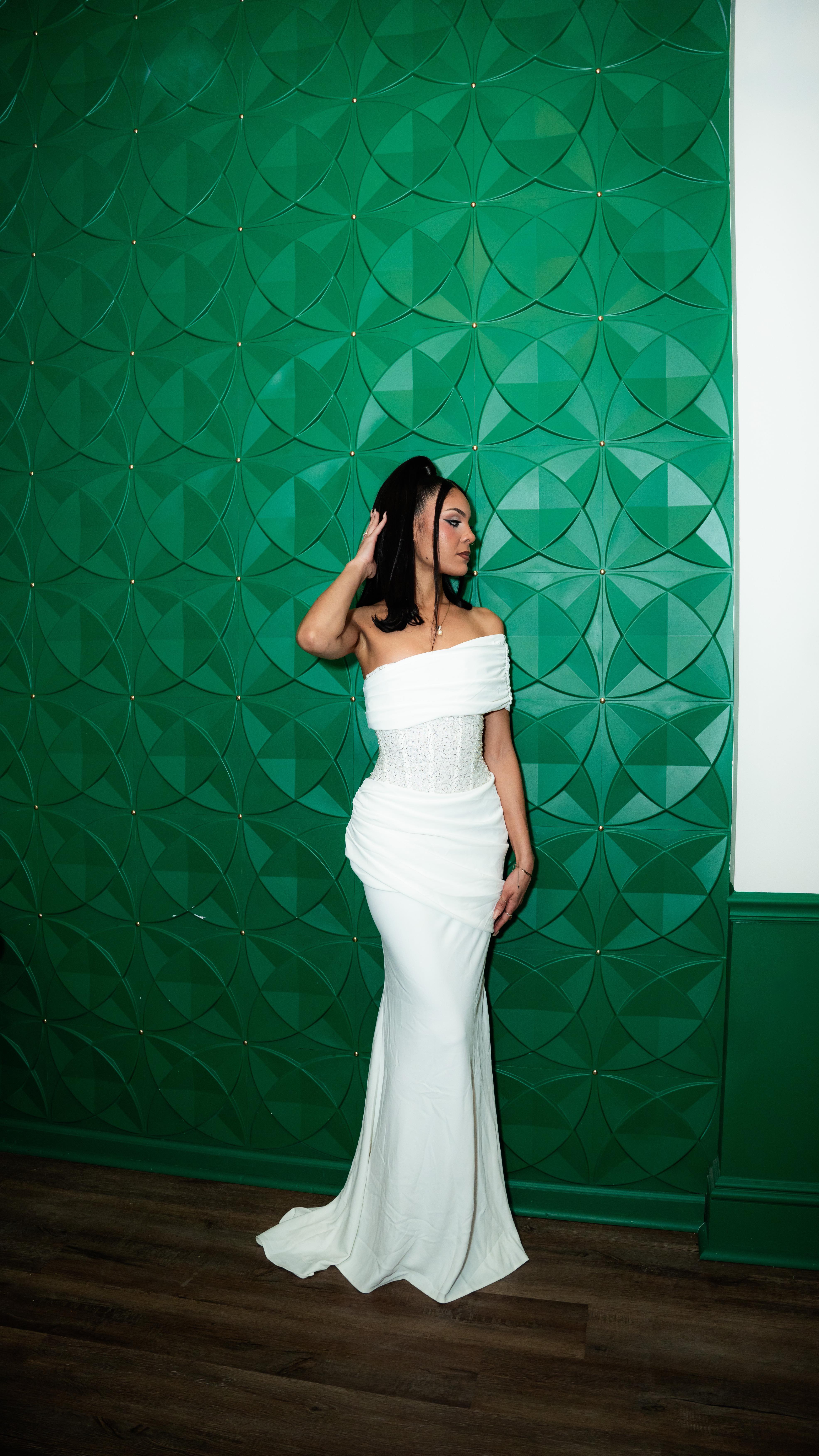 Happy New Year ✨
• and thank you again to everybody who showed up for me and made my day special!
• Thank you to Belinda @wynetastingbar for the space🤌🏽
• Thank you @dgabriellemua for the beat 🥰
• Thank you @jada.lavonne_ for my hair 💁🏻♀️
• Thank you Chef @jenayaa.j 🍽️
• Thank you @jayg.shots for all the amazing pictures 📸
• Thank you @cs_perfectlypolished for my always perfectly polished nails 💅🏼
• and anyone else contributed
• My dress is @babyboofashion
• alterations by Custom Fit LLC
#216Day #Arielauary