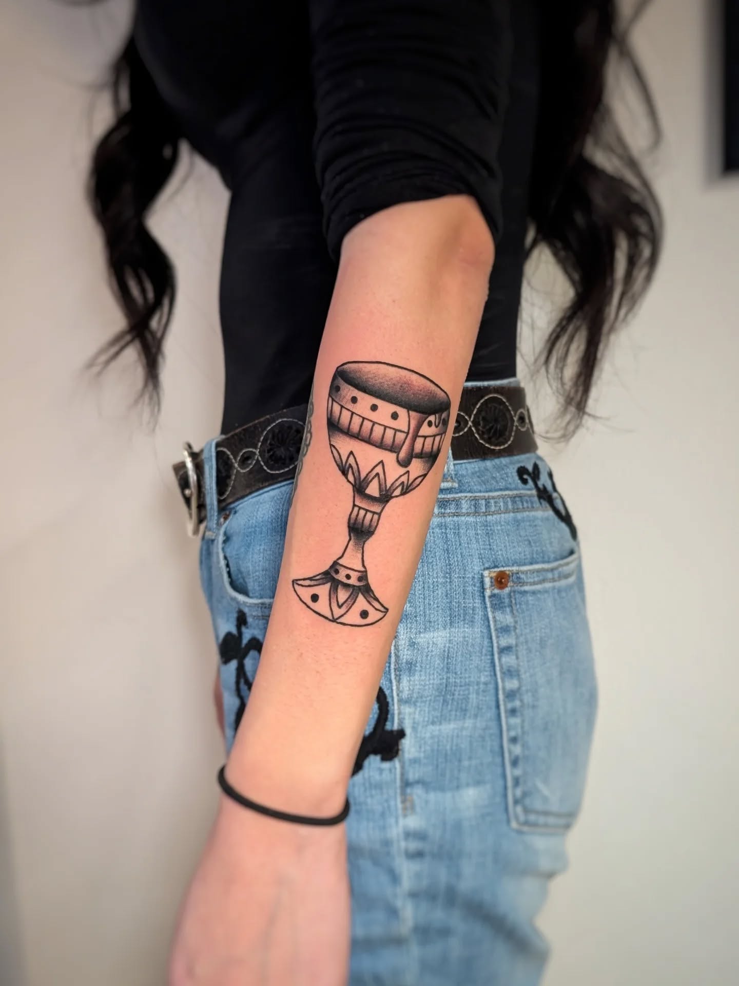 Cup 🏆 runneth over...
Vortex 🌀 art...
Hamsa 🪬 hand protection
I love how so many of my clients request powerful imagery 🥹
Every spot of ink set with intention in the heart of Sedona Arizona... Even for the silly and fun tattoos 😁 because our inner child needs to play, too 🥰🤩
#sedonatattoo #tattoosedona #sedonaexperience #intentionaltattoo #aztattooartist