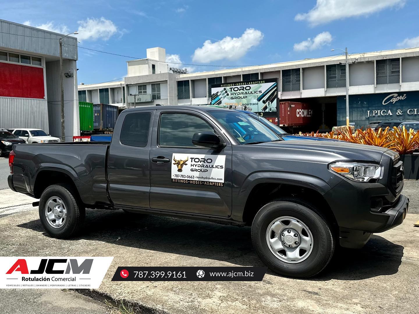 Identifica las flota de tu compañía con vinil 3m para vehículos, ofrece más durabilidad que un magneto especialmente si tu vehículo llevara el mismo permanentemente… El magneto se recomienda si el vehículo solo lo usara en ocaciones especiales… Para más info: 788.399.9161 / info@ajcreativemedia.com