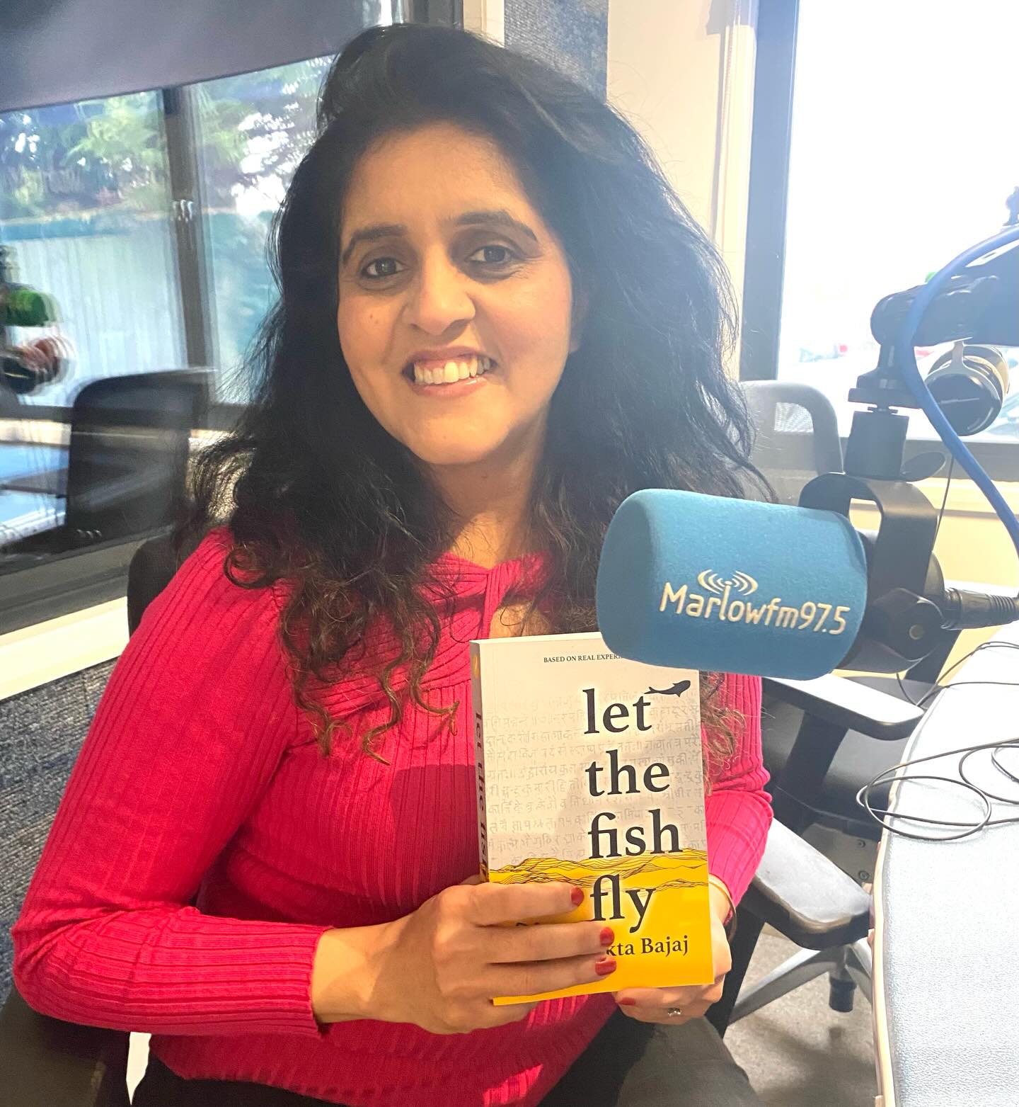 Today I had the absolute joy of being on @marlowfm to talk about my book Let The Fish Fly and the journey behind it.
There is something deeply intimate about local radio.
Having hosted my own solo radio show for five years ( yes, I did do that!!!) I will always feel drawn to this medium. There is a warmth to it and a sense of real conversation. 💛
Thank you, @carladelaneycommunications , for such a thoughtful and generous exchange. We spoke about the heart of @let_the_fish_fly , the courage it takes to listen to your inner voice, the beauty of Sanskrit words that cannot truly be translated, and the experience of writing a story that bridges cultures, memory and meaning.
Talking about it live reminded me why I wrote it in the first place. Stories are meant to travel, from page, to voice, to community.
Grateful for platforms that champion authors. Grateful for every listener who tuned in.
Sometimes, you simply have to let the fish fly.
@authorinme_publishing
#LetTheFishFly #AuthorJourney #MarlowFM #WomenWhoWrite