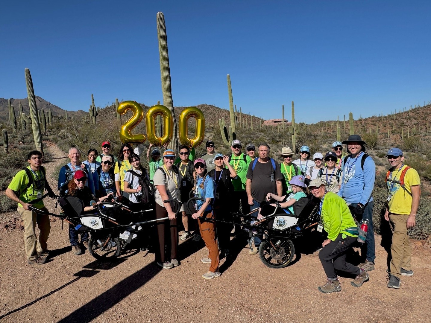 A little delayed, but we want to congratulate our Tucson chapter for completing their 200th hike earlier this year! 🥳 🎈 @luke5adventurestucson