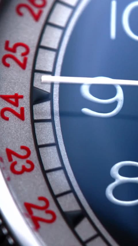 🔹 Offizieller Händler: Jenni Uhren AG
Besuche uns auf 👉 www.jenni-uhren.ch
The Big Crown Pointer Date Bullseye. Named on account of its distinctive dial, created by those concentric circles in cool grey and black, it’s a revival of a design that first appeared in our collection more than a century ago.
#Oris #BigCrownPointerDate #Bullseye