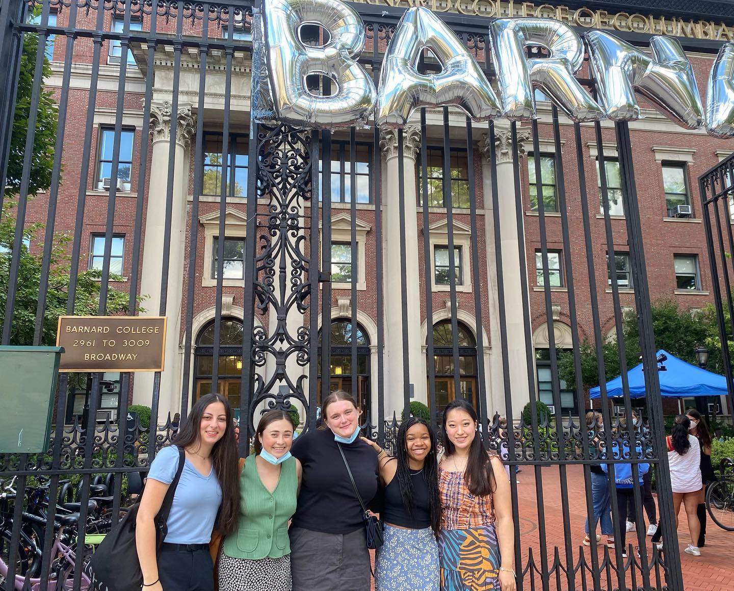 Happy start of the fall semester for our volunteers across the East Coast! 🍁Looking to join a club? Bring your friends to BraCycle, a student-led organization committed to bringing bras to all. Some of our team members are at @barnardcollege , @columbia , @nyuniversity , and @fordhamuniversity !! We are also looking for advisors, nonprofit consultants, and people with interest/expertise in fundraising and business. DM us for interest inquiries