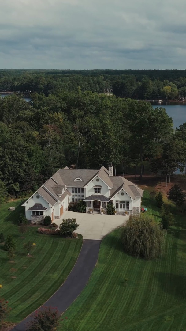 A custom home allows you to experience spaces that are beautifully yours, inside and out.