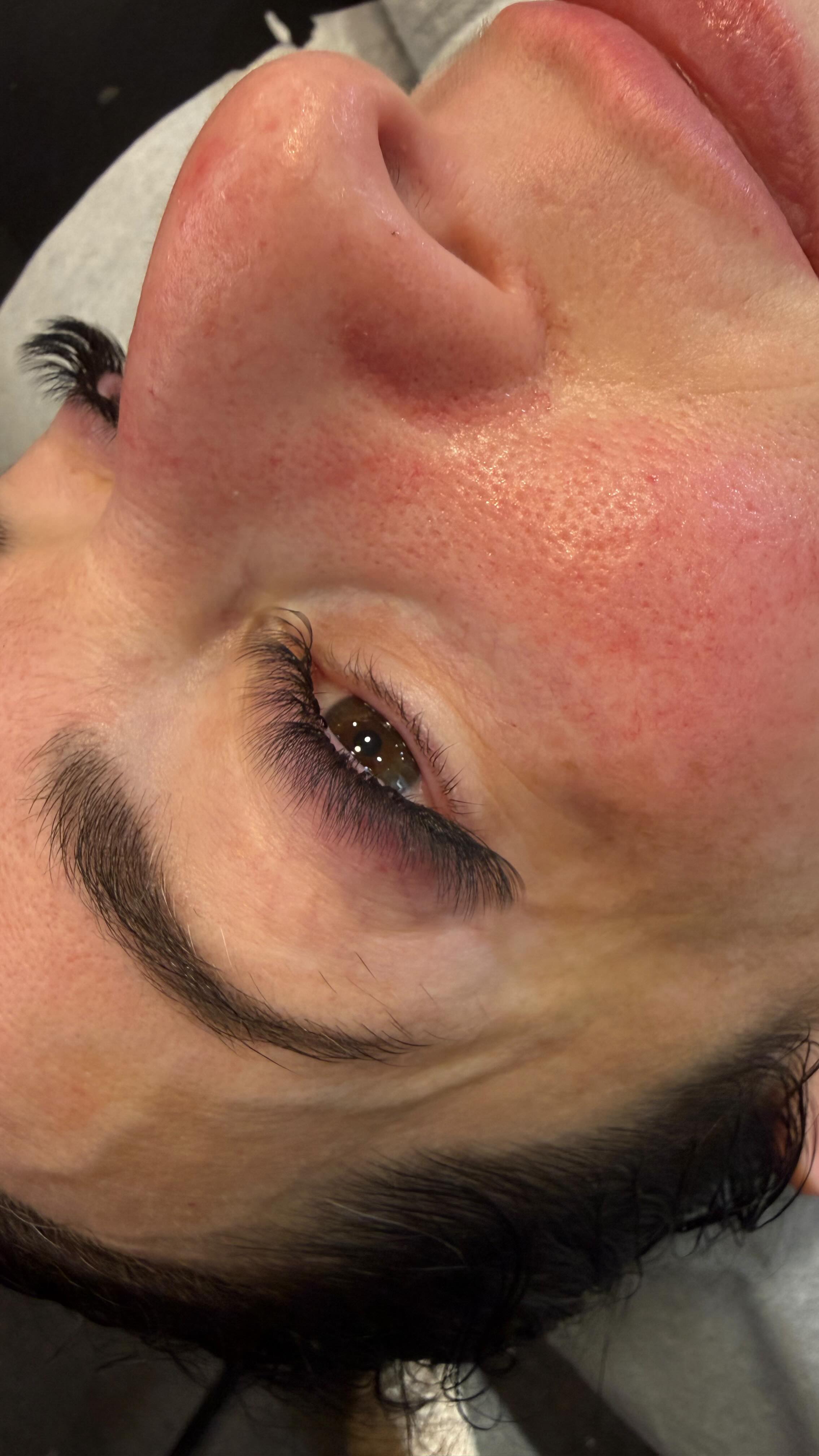 Ok, so letâs talk lashes over 30, because not all lashes are the same, so hereâs some tips from an independent lash artist of over 10 years:
Lashes become your makeup. They make your daily regimen easier. They will replace your daily makeup routine and save you time and ease in the long run.
As we age, our eye change shape. The right lash extension is like an eye lift, it will give you a brighter eye appearance
The right lash will bring out the features you love most about your face. No matter if itâs a natural lash or something bold.
Lash extensions are safe for years of wear as long as they are applied correctly and cared for properly.
Pretty lashes can be found anywhere, but lashes applied correctly, that flatter your face, and have great retention, are what KemSkin independent Esthicians specialize in.
With over a decade of experience in bio-green beauty, let us help you jump into the sexiest, healthiest version of you!
Shoot me a dm and letâs talk about your lashes. #kemskin #lashes #lashextensions #hybrid