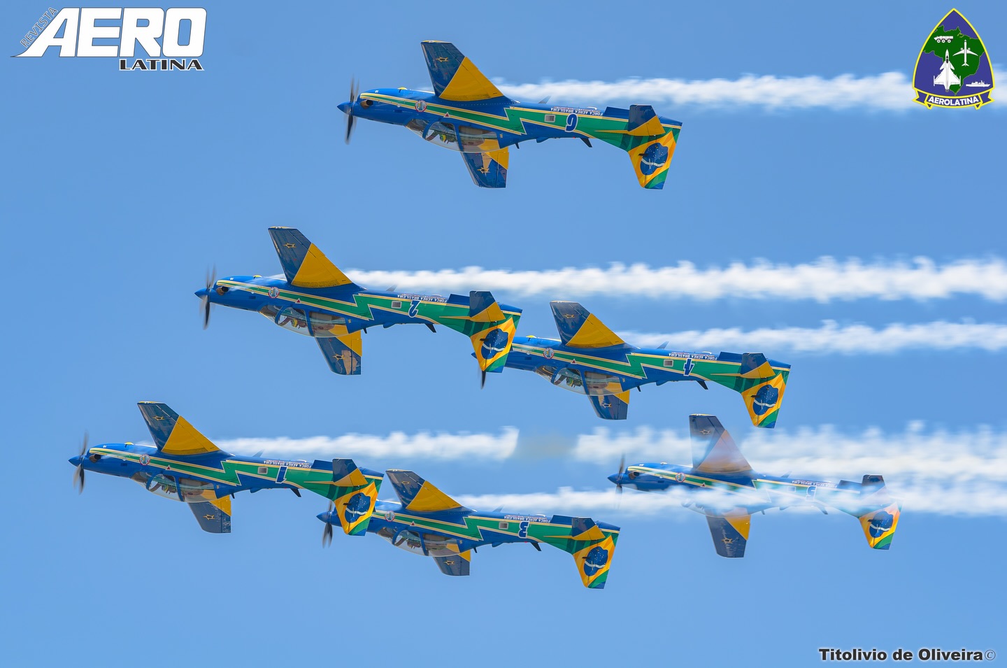 Olá amigos, queremos saber quem está ansioso para o retorno das demonstrações da Esquadrilha da Fumaça?
Nos próximos dias será divulgada as primeiras cidades que receberam as demonstrações, então fiquei atento pois assim que a Esquadrilha da Fumaça liberar a agenda nós vamos compartilhar!
Escreva nos comentários qual cidade merece receber uma demonstração da Esquadrilha!
Não esqueça de deixar aquele “LIKE” na foto e compartilhar com os seus amigos!
#esquadrilhadafumaça #brasil #aviationphotography #aviation #aviationlovers