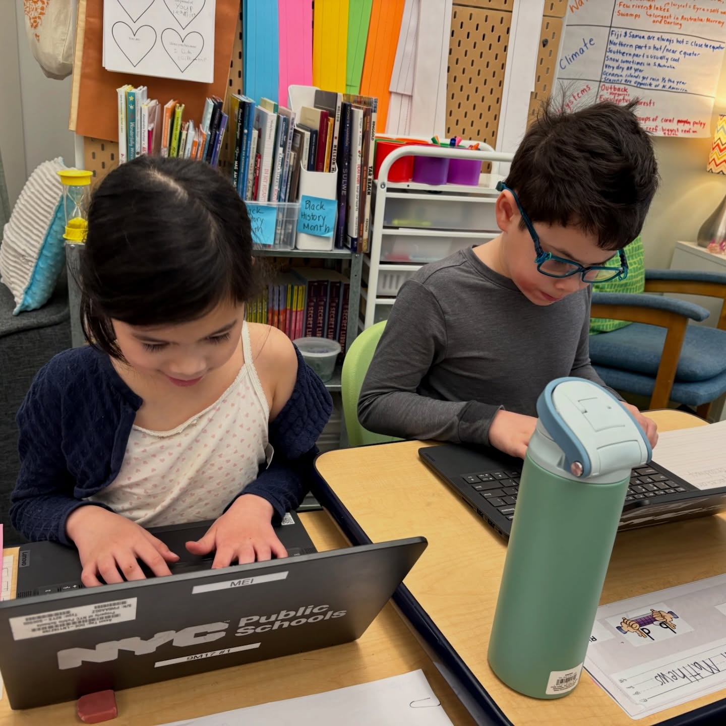 High Line hard at work polishing their presentation scripts and getting ready for their moment to present. Big ideas loading. 💡
#StudentVoice #FutureLeaders #LearningInAction #CreativeMinds #SchoolLife