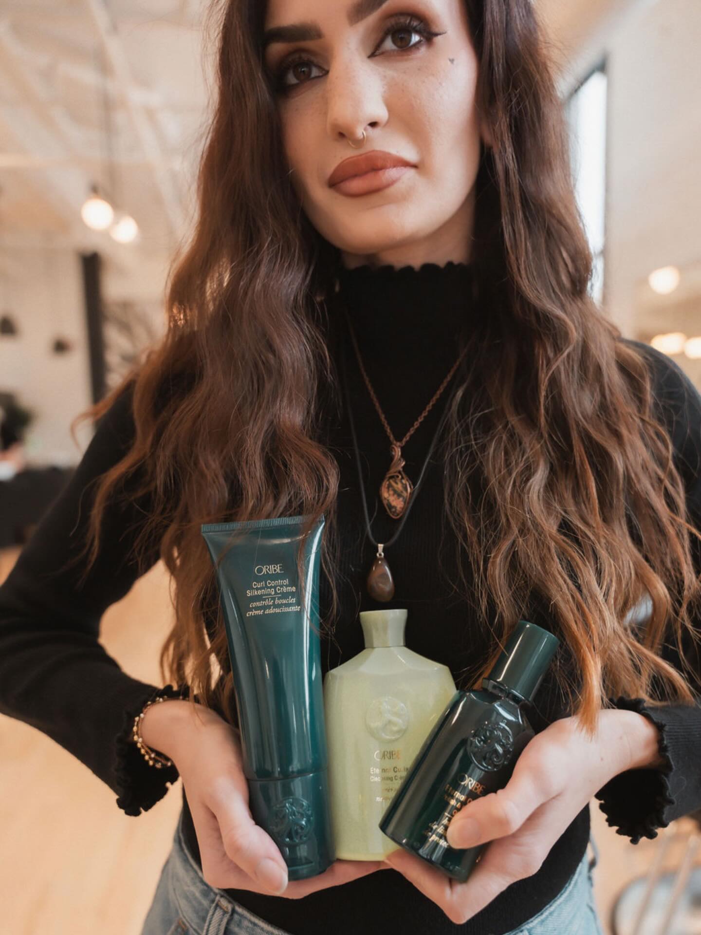 Curly hair is beautiful, unique… and sometimes a little mysterious. If you’ve ever wondered:
➰ How do I control frizz?
➰ What haircut works best for curls?
➰ How do I style my curls without heat?
➰ What products actually work for curly hair?
➰ How do I refresh my curls between washes?
Now’s your chance! 💬
Our curly hair specialist Tanya, is here to answer all your curl questions from styling tips to the best cuts and care routines for your curl pattern.
Drop your questions below and let’s talk curls! 👇✨
Because the right knowledge (and the right stylist) can completely change your curl game. 💫
Syracuse New York Hair Salon Hairstylist