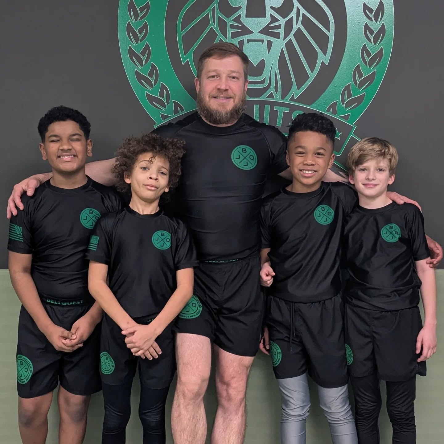 Saturday 10am Kids Competition Class.
Competitive rounds. High pace. No easy rolls.
Show up ready to work.
#bjj #nogi #grappling #brazilianjiujitsu #westorangenj