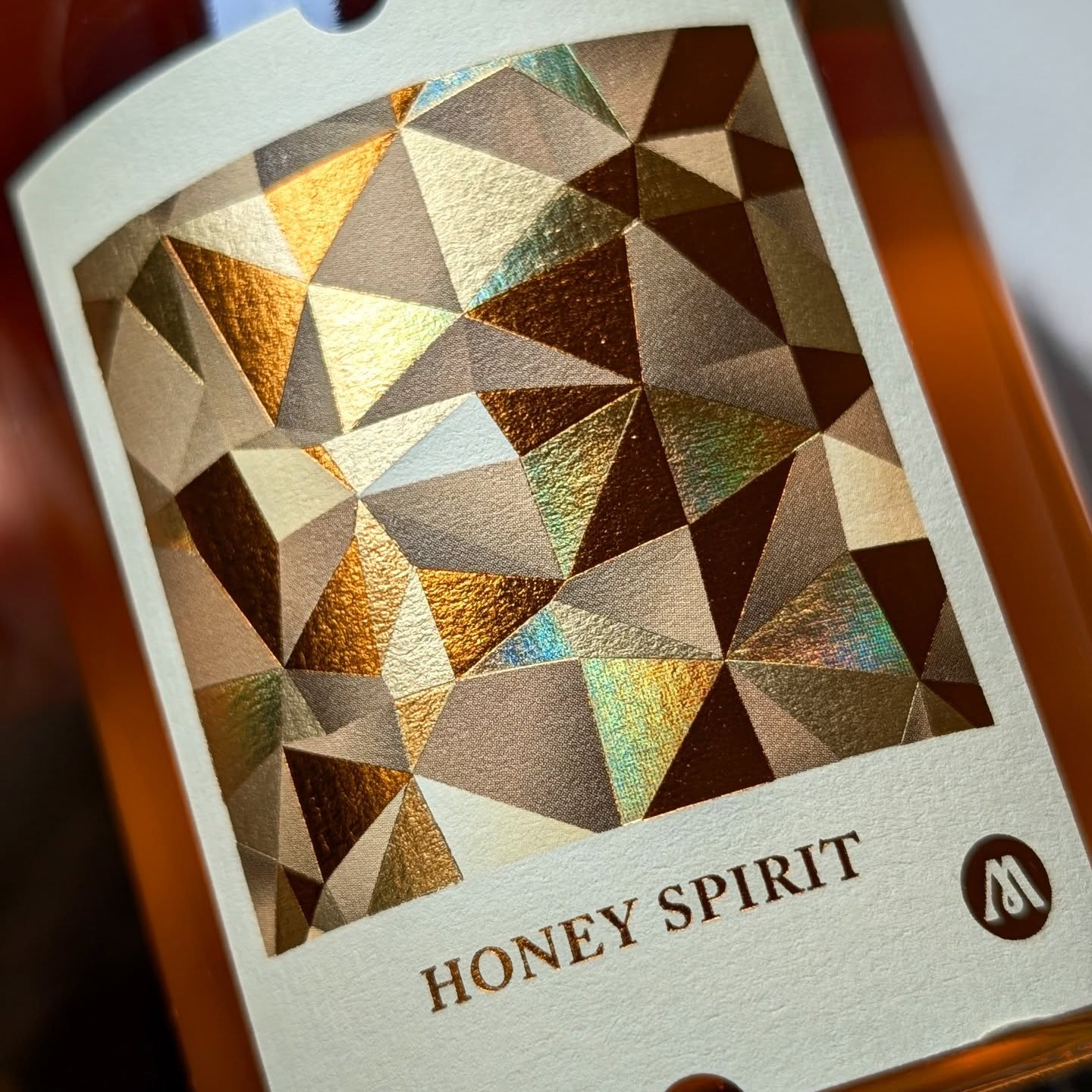 Expressing the Gold Triangle, a beautiful relationship made between plants, bees and humans. The Honey Spirit is the highest elevation of how honey can fly. A spirit made from flowers around us. With an extensive support from @kohanarum distilled and aged in American oak for 2 years, resulting in a smooth texture with a touch of honey,
Come try it at our tasting sessions in Wahiawa!
Abv 43% $40.00 375ml.