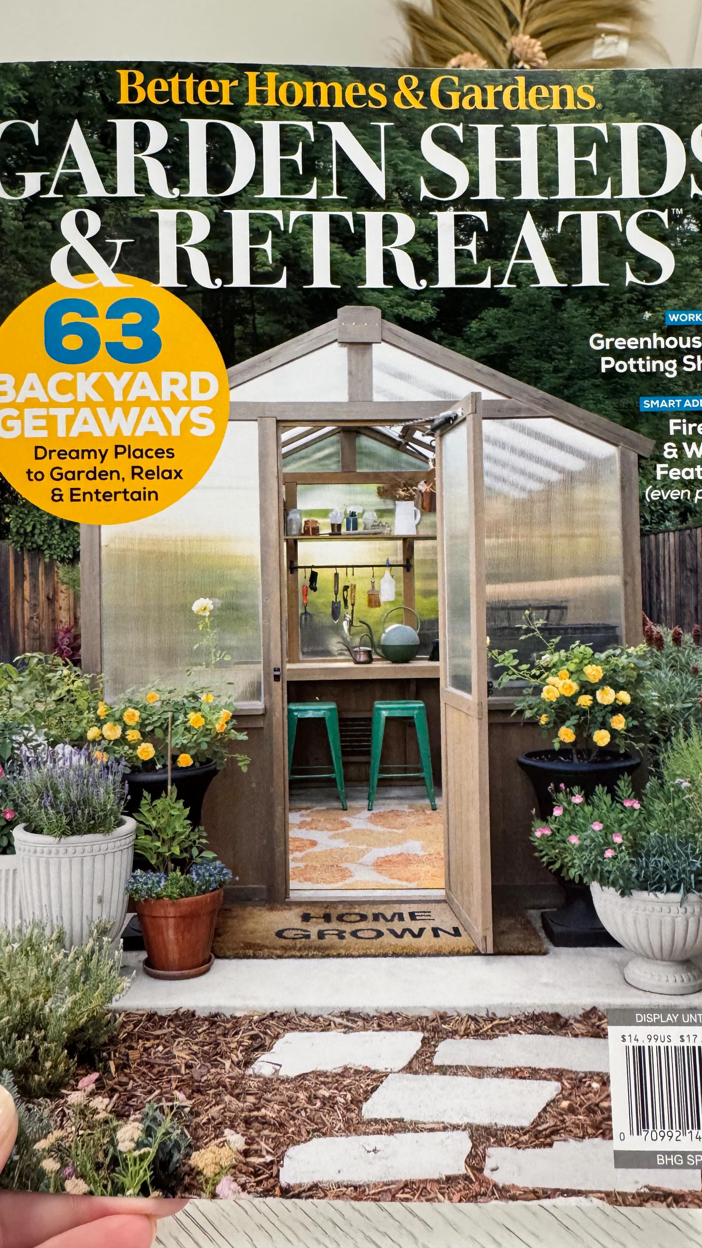 One of our favorite projects has been featured again in the Better Homes and Gardens special interest publication, Garden Sheds & Retreats! We are so grateful to have this project showcased, especially as our clients are starting to plan for their own outdoor spaces. This issue is full of amazing inspiration - make sure to pick up a copy today! 🌞 🌷
📸: @davebrycephoto
#pittsburghinteriordesigner #betterhomesandgardens #outdoorspacedesign #outdoorlivingspace #sewickleyshops