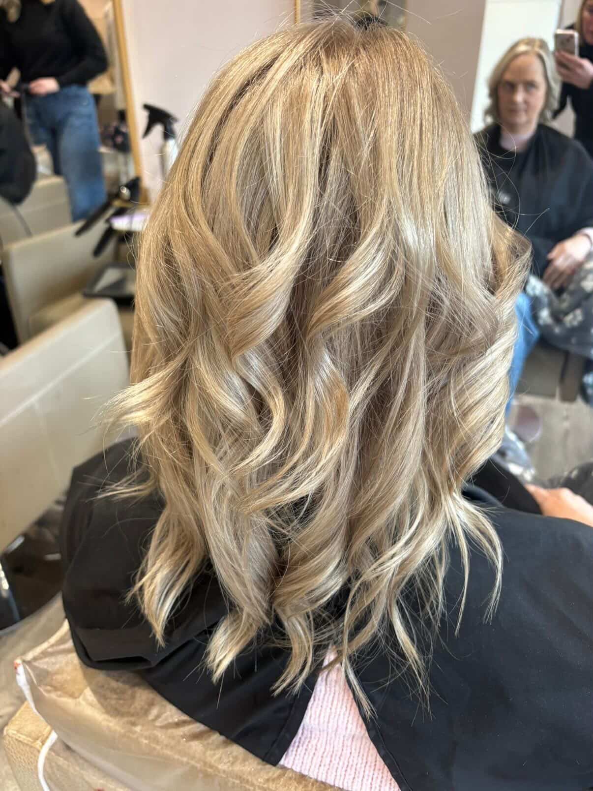 Kirsty done a reverse balayage for a more natural scandi blonde for her client ππΌββοΈπ #scandi #reversebalayage #marianilastockholm #ghd