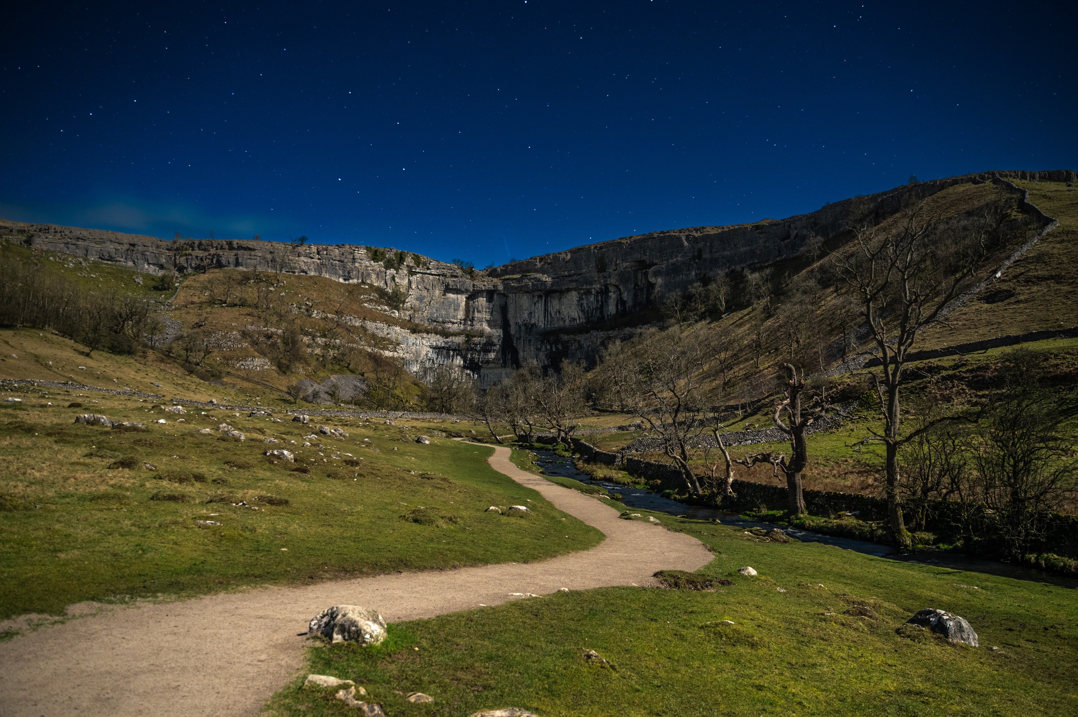 Stargazing Photo Walk at Malham Cove #YorkshireDalesNationalPark #DarkSkiesFestival