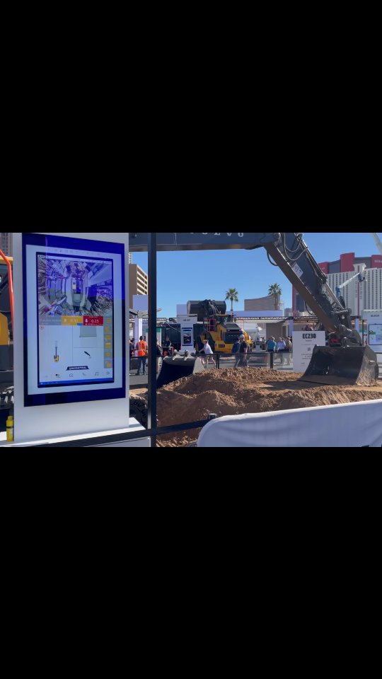 First stop for @conexpoconagg ! @volvoce set up with @unicontrol_io is looking good! Works with their dig assist as well!