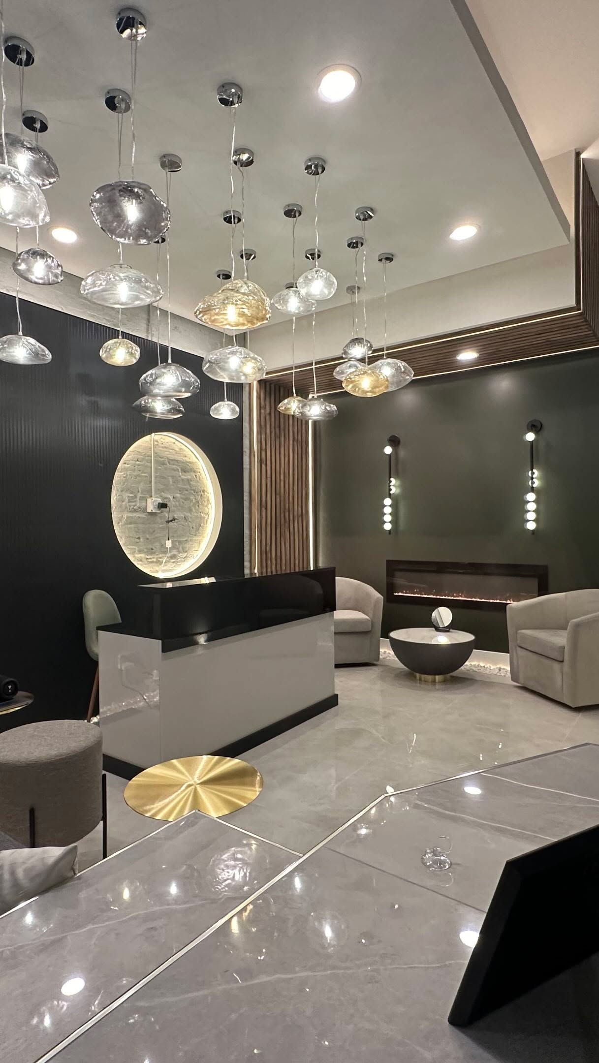 Aqua Peeling gently removes impurities, excess oil, and dead skin cells using water-based exfoliation.
It helps refine skin texture, clear pores, and leave the skin feeling clean, fresh, and balanced — without irritation.
https://www.kbeautyskinclinic.com
📞Northbrook (224) 522 8363
📞Parkridge (224) 432 8657
📞Lincoln Park (224) 203 3666
#kbeautyskinclinic #chicagofacial #koreanbeauty #glowfacial #kbeauty chicagoskin chicagokbeauty customized interview review northbrook lincolnpark parkridge chicagoskin