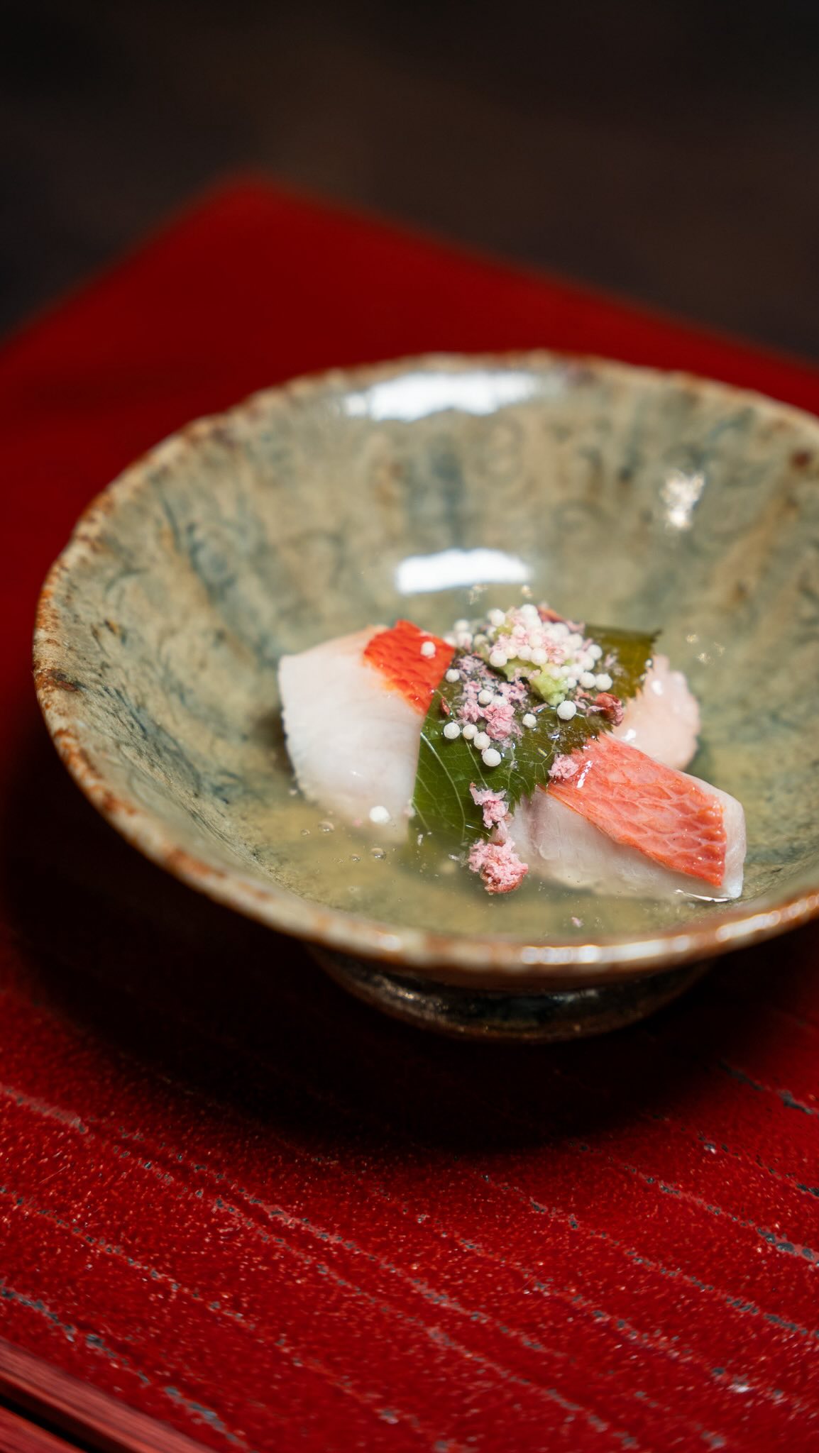 March Menu at Kaiseki Sanga 🌸
We begin this month’s course with our amuse — delicate Kinmedai (golden eye snapper) served with rice and wrapped in a fragrant sakura leaf, bringing a subtle hint of spring to the first bite.
A beautiful start to our seasonal kaiseki experience.
Reserve your table and experience the flavors of the season.
#kaisekisanga #lasvegas #authenticjapanesefood #vegas #dinnerideas