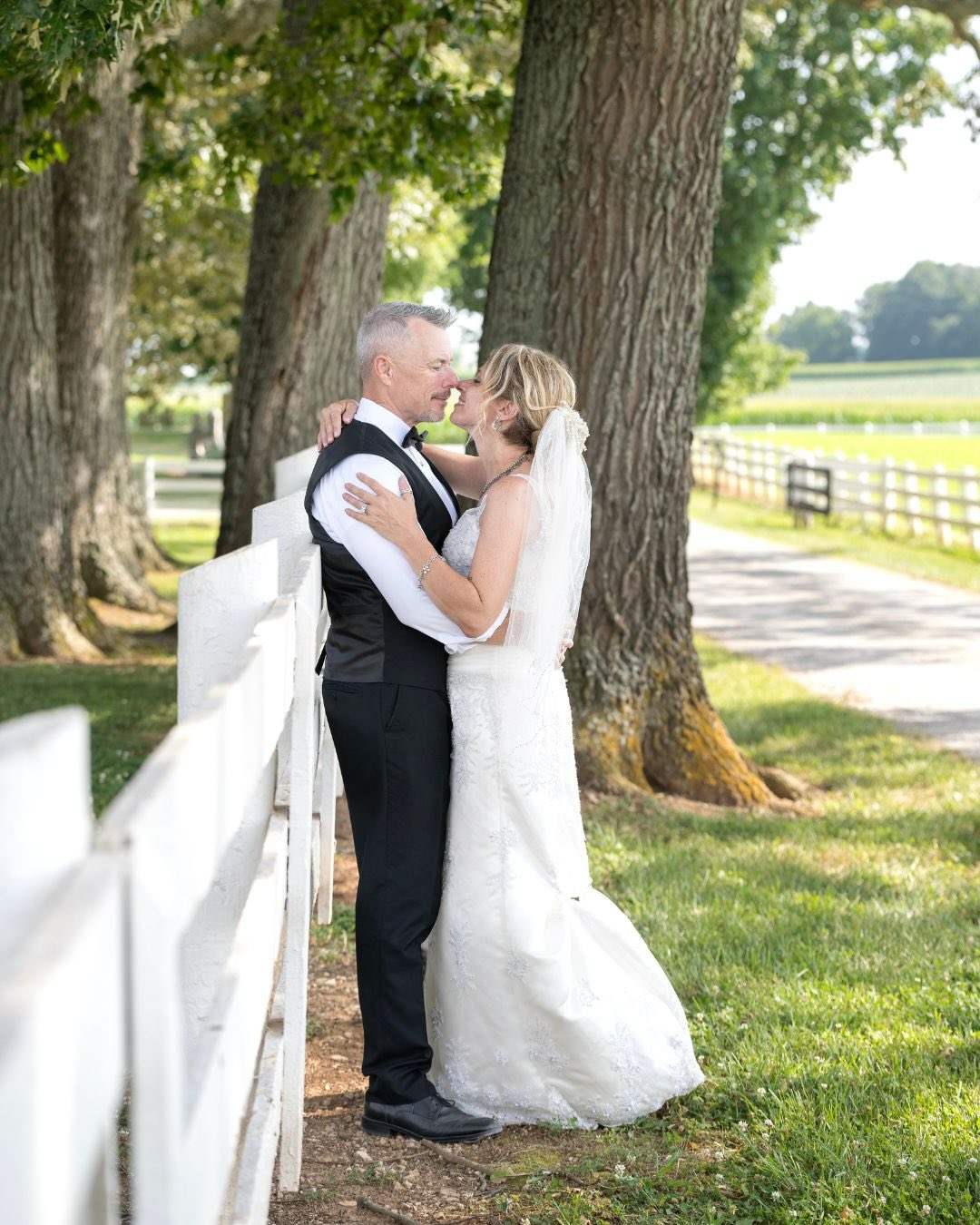 An intimate celebration at the cutest historic chapel. I loved every moment.
#weddingphotography #kentuckyweddingphotographer #nashvilleweddingphotographer #churchwedding #intimatewedding