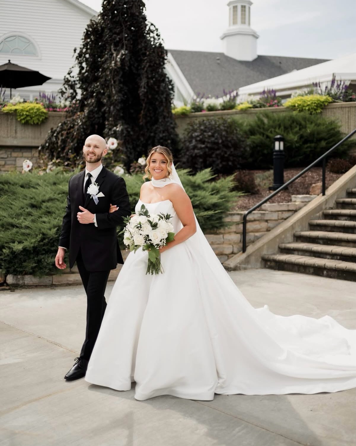 Becky was an absolute vision on her wedding day 🤍
We loved celebrating Becky & Noah and being part of such a beautiful day at the @theblaircenteratwestfield Wishing these two a lifetime of happiness together!
Bride: @bgersh10
Groom: @noah.meek
📸: @birchtreephoto
#ohiowedding #clevelandwedding #westfieldcountryclub #clevelandweddingphotography #akronweddingphotographer