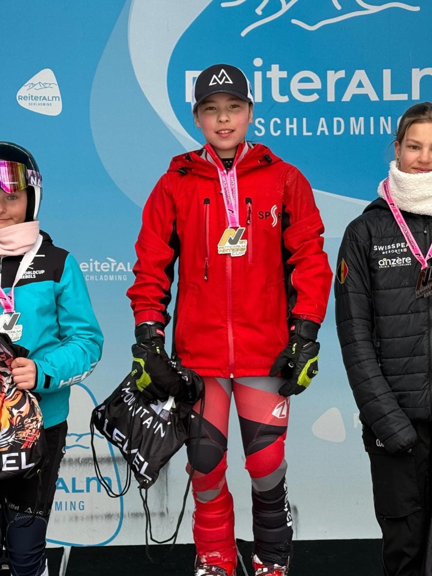 Well done to @athena_valane for her podiums at the Nations Cup race by Evolution.
1st GS U12
3rd SL U12
#skiracing #spsrc #
