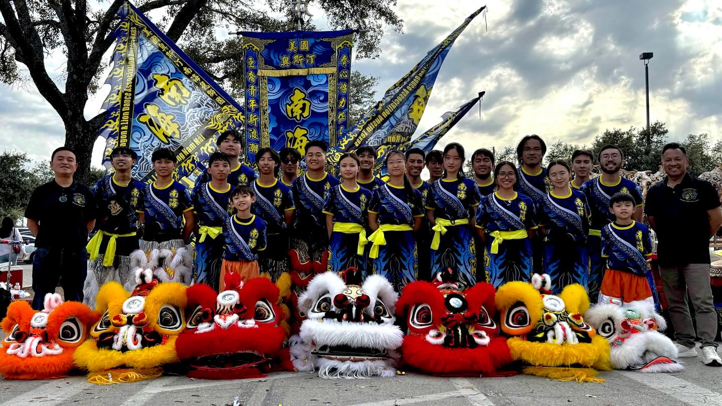 Thank you to everyone who helped us kick off the Year of the Fire Horse! 🧧 Wishing everyone good fortune and prosperity this year. We had an amazing time performing all around town and loved interacting with every audience member along the way!
-
-
-
#cny2026 #liondance #dragondance #lunarnewyear #tet