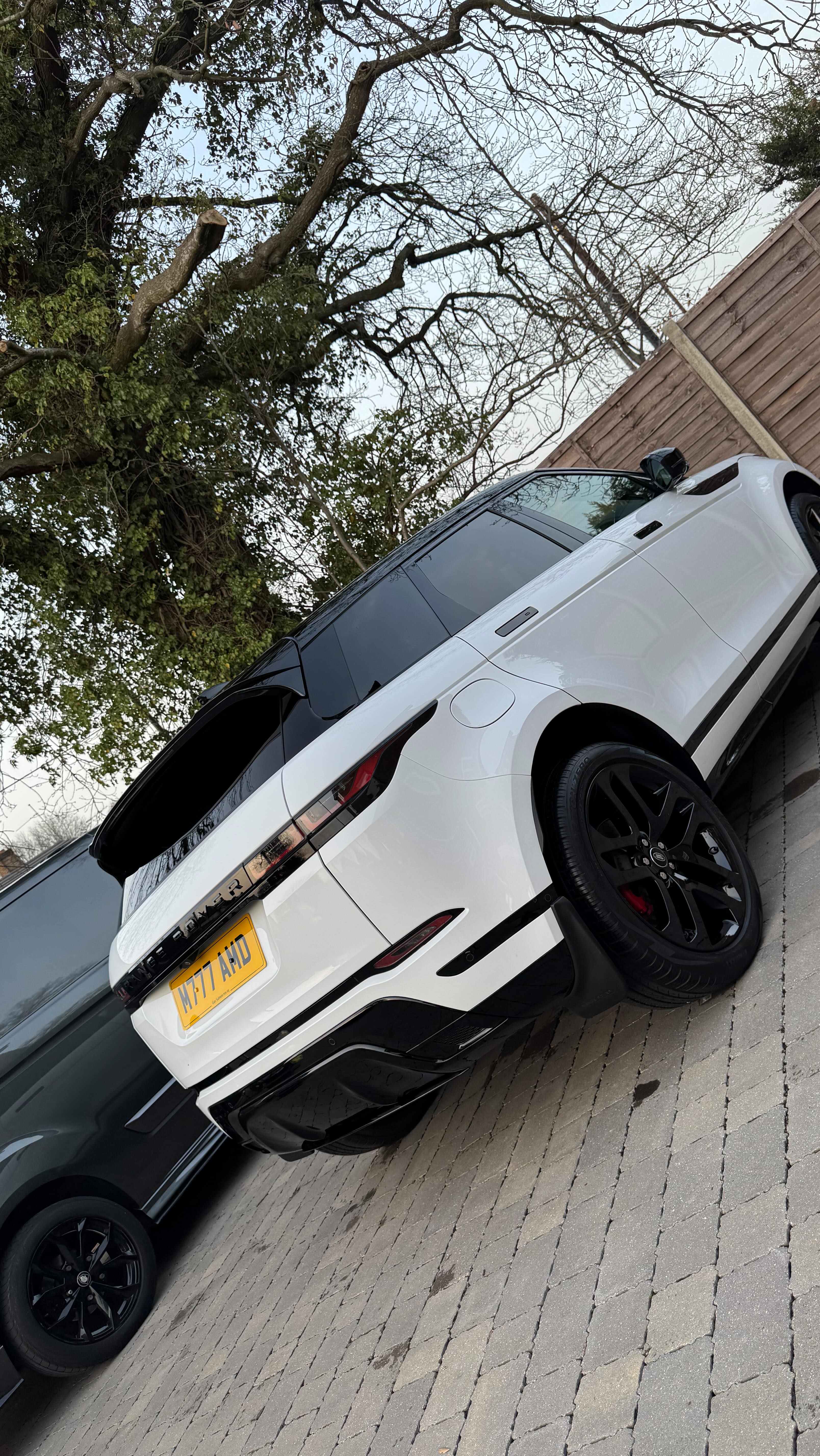 RR Evoque autobiography from today given our new car detail package - not as new as ones we usually take but has super low mileage so we made an exception. Car detailed from top to bottom & every surface protected! Who said white canโt shine? ๐ฅ
๐ถ Deep Cleans
๐ถ Maintenance Plans
๐ถ Ceramic Coatings
๐ถ Paintwork correction
๐ถ New car details
๐ถ Wheeluv Alloy protection
๐ถ Custom steering Wheel Wraps
๐ช Services at your doorsteps
๐ Fully insured
๐ Appointment Only
โ๏ธ 07805593738
๐ฅ info@lavalets.co.uk