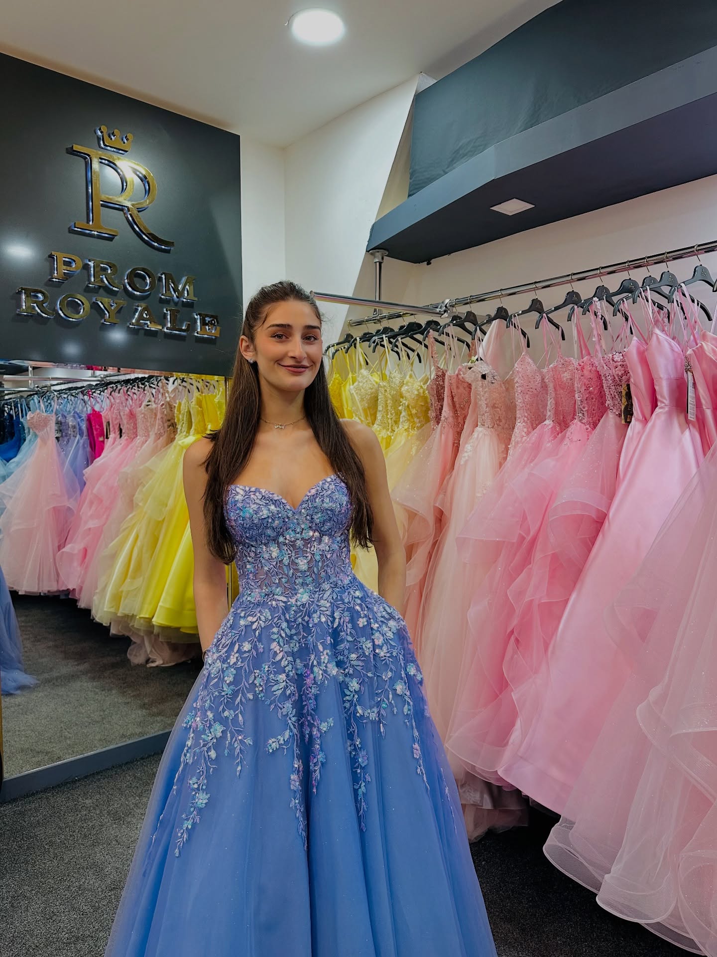 “ELLA— a dreamy new arrival for Prom 2026. Delicate details, soft shimmer, and a silhouette made for unforgettable moments. 💜✨”
Available in dusty lilac, coral
#allsaintssecondaryschool #cardinalnewmanhighschool #lenzieacademy #stirlinghighschool #promroyaleglasgow