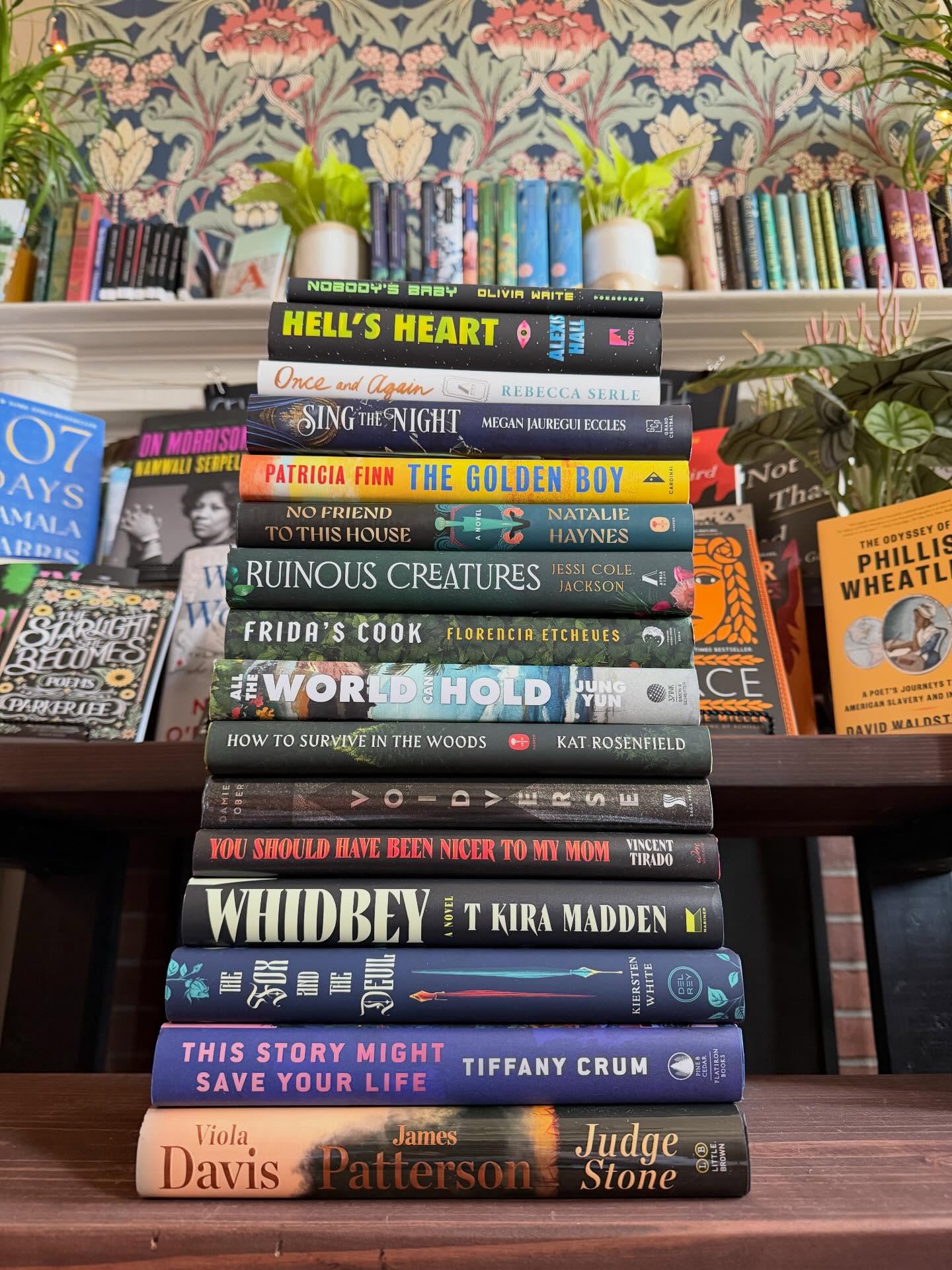 The sun is shining and spring is trying its hardest to sprung. Celebrate with a new read this week. 😎