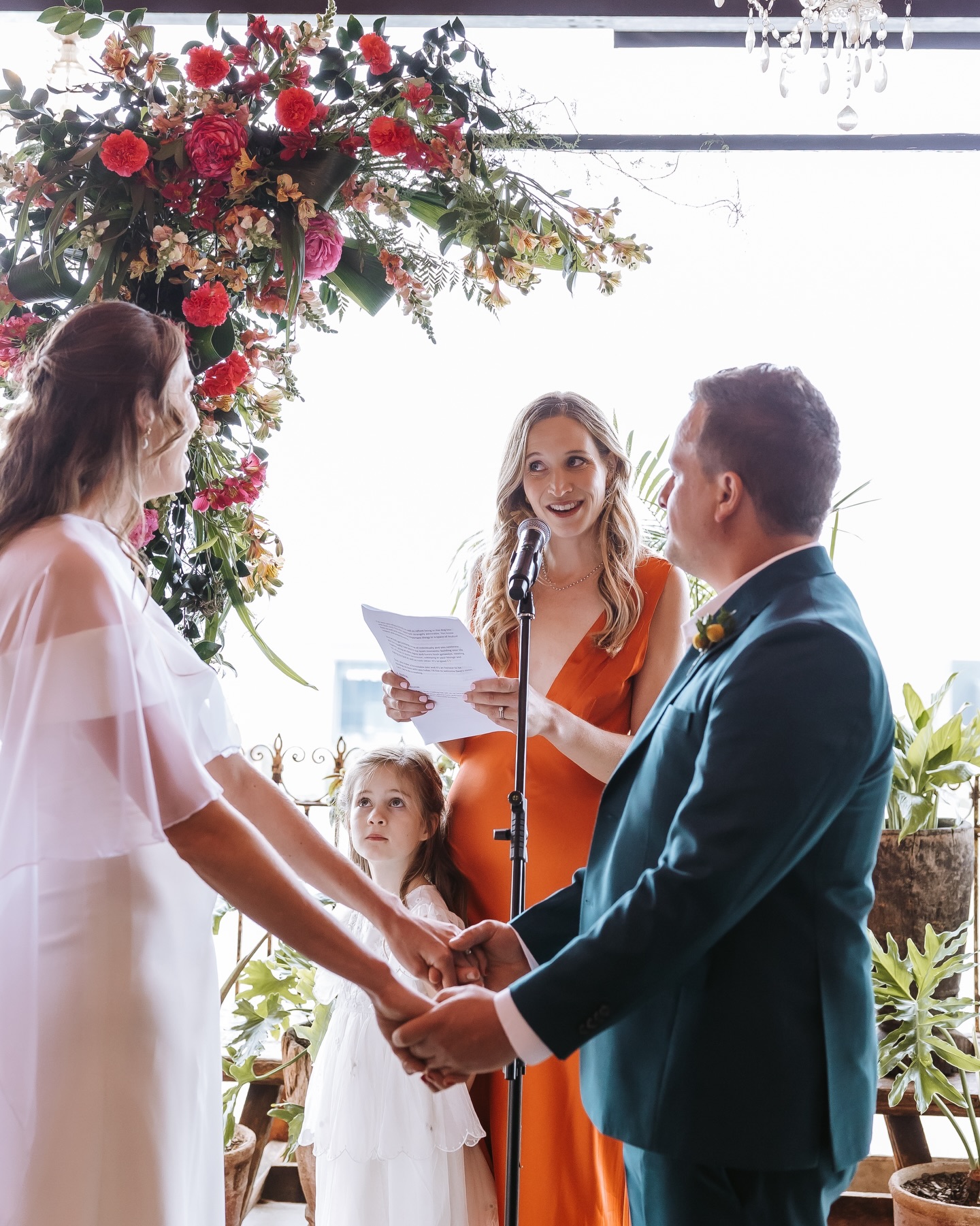 Finally making its way onto the grid.
A truly beautiful wedding with the loveliest people, coney energy and the most stunning colours.
Thank you @baileycorder and @dj.kleynhans for having us document your special day. 🤍🤎