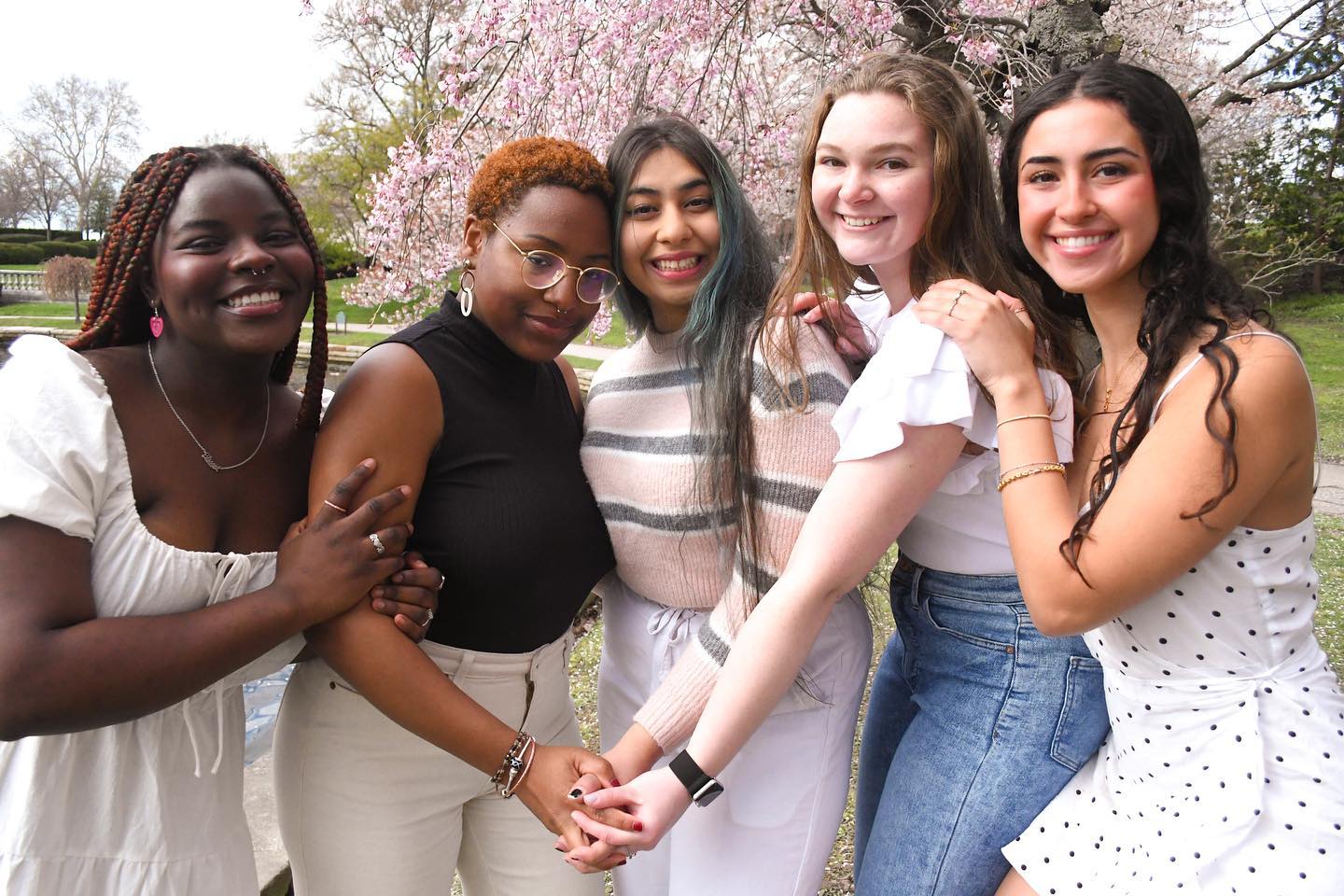 If only @cwru_femal existed while I was in undergrad…
.
.
#abigaillindseyphotography #cwrufemal #feminists #femaleempowerment #feminineempowerment #groupphotography #portraitphotography #portraits #springtimeshoot #wadelagoon #cwru #casewestern #clephotographer #clevelandphotographer #portraits #portraits_ig #friendphotoshoot #empowerment #photographyeveryday #cleveland #portraitphotographer