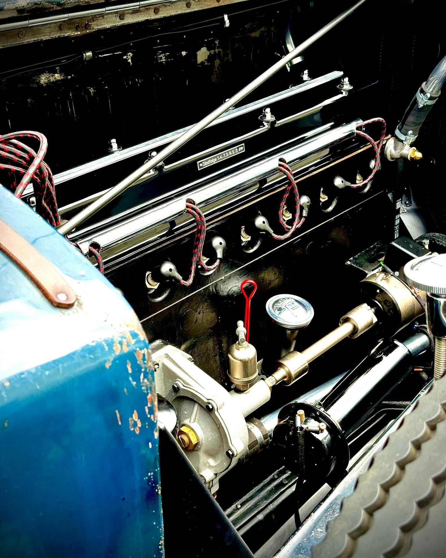 Details. 😍
Let the #patina and the battle scars of an almost 100 year old Horch 470 tell their story.
#oldtimer #classiccars #auditradition #audi #horch #horchclub #autounion #horchmuseum #getoutanddrive #lifestooshorttodriveboringcars