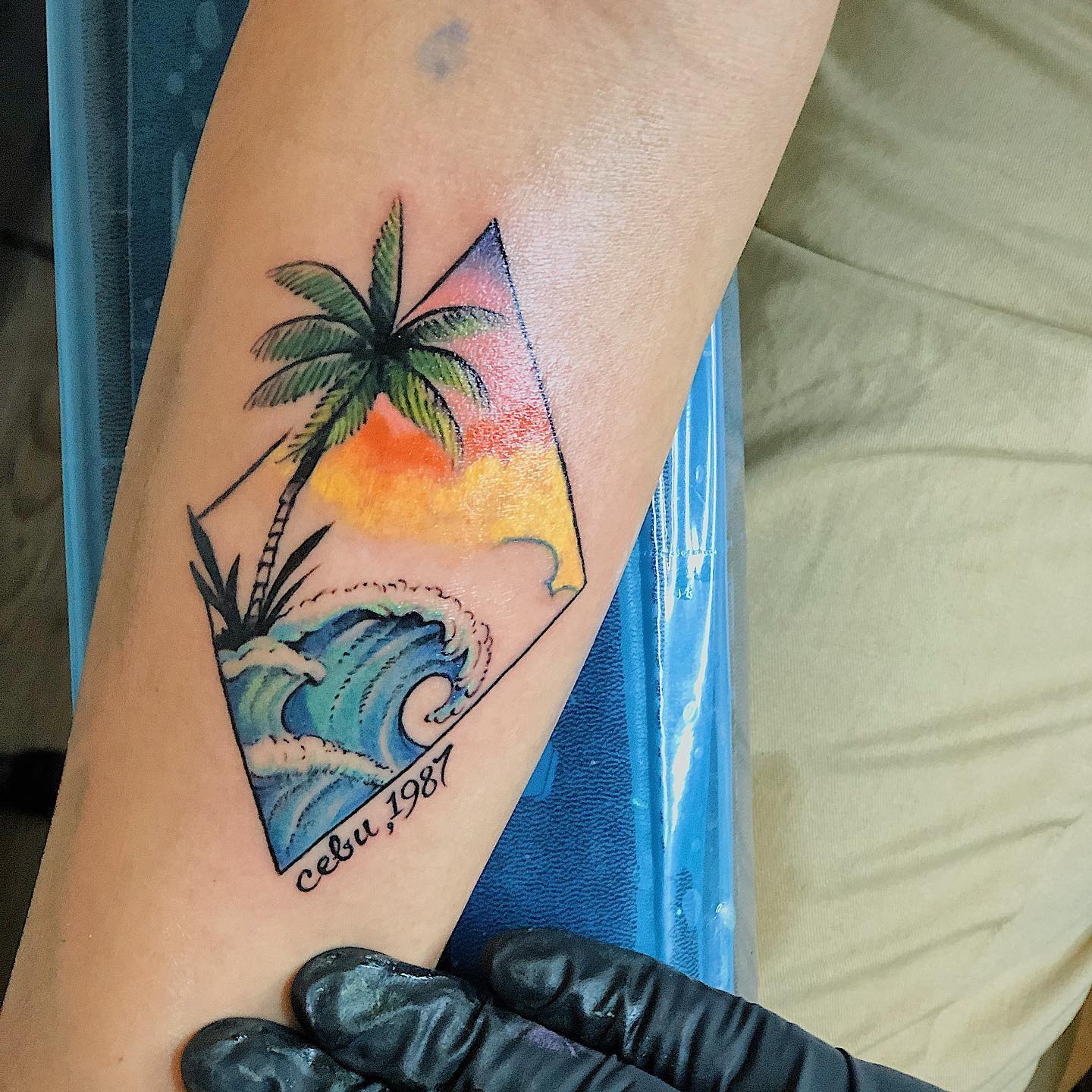 Hometown pride
.
.
.
.
.
#flashaddicted #art #artist #artsupport #artwork #artoftheday #tattoo #tattoos #tattooed #tattooflash #tattoodesign #tattooartist #tattooart #tattooing #tat #tatted #flashaddicted #sketch #drawing #ink #inklife #inkedup #instatattoo #blackwork #blackandwhite #illustration #lavanwrighttattoos