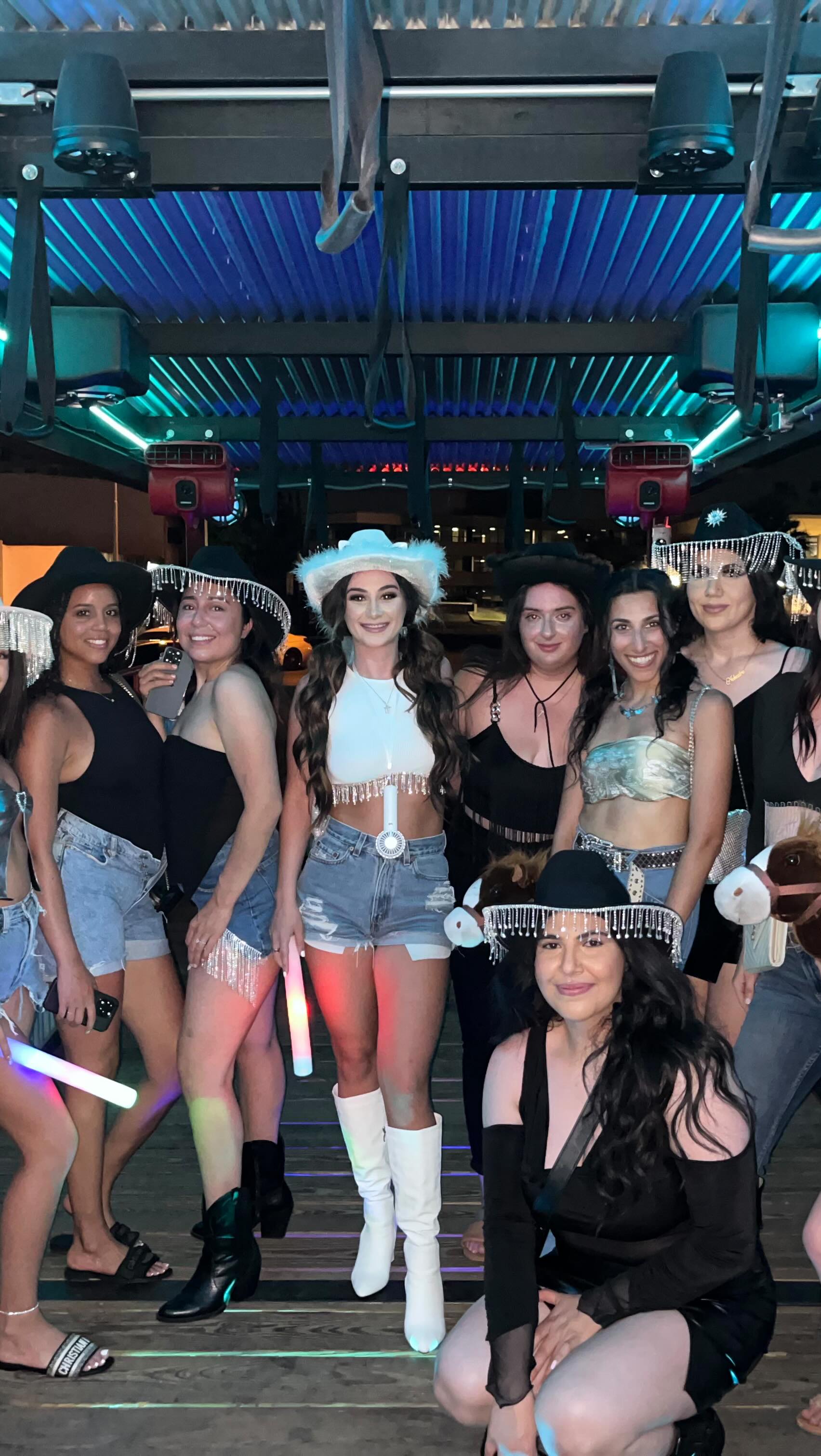 Swap the party bus for a party wagon. This is what happens when a country music video meets the heart of Scottsdale. This high-horsepower party wagon bar crawl takes the Old Town vibe to a new level with a 15,000-watt sound system and a light-up dance floor. It is the ultimate way to navigate the city without breaking a sweat or losing the beat.
Comment TRACTOR below and check your DMs for the booking link to save 10% on your booking fees.
#scottsdalebachelorette #oldtownscottsdale #scottsdale