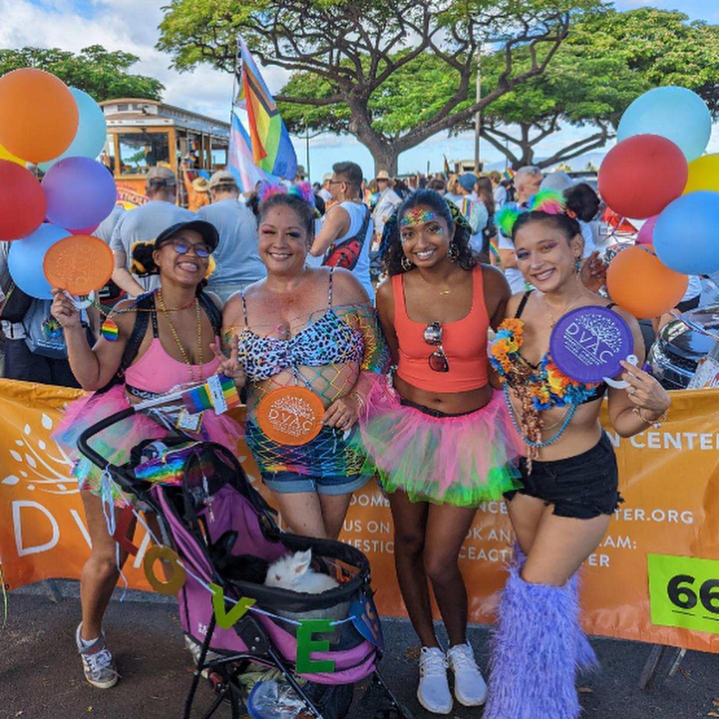 TAP808 had a busy weekend of fun networking! From Hawaii Pride with @dvacpride , to UH Football and our UH @pauviolence family to , family outreach in Mililani we did it all this weekend! We love connecting with everyone in Hawaii! Thank you for a great weekend, Oahu! 🤙🏻💜#domesticviolenceawareness #Hawaii #UHfootball #HawaiiPride #HawaiiFamily #PAU